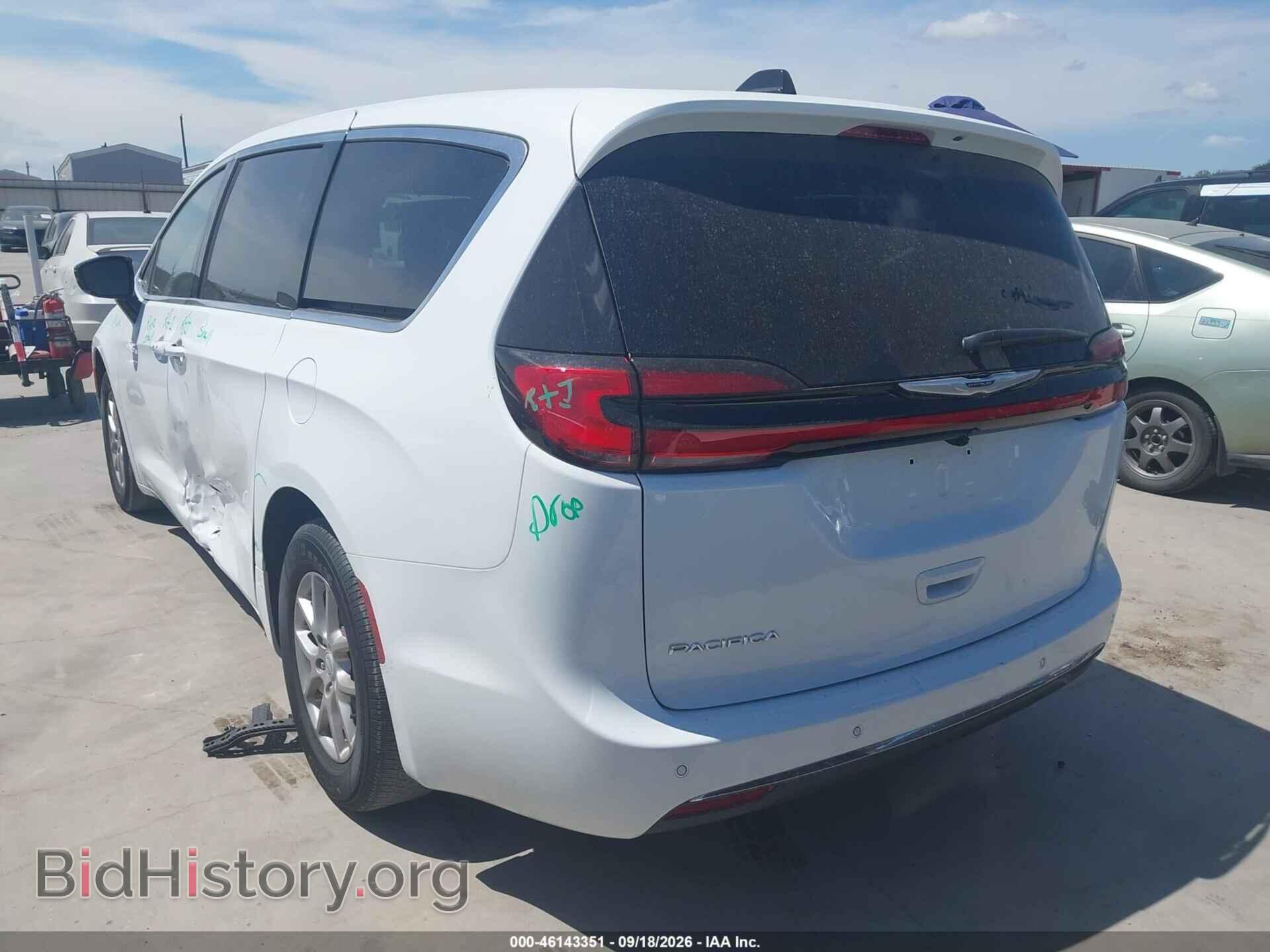 2026 CHRYSLER PACIFICA - VIN: 2C4RC1BGXTR196781 - Photo 3