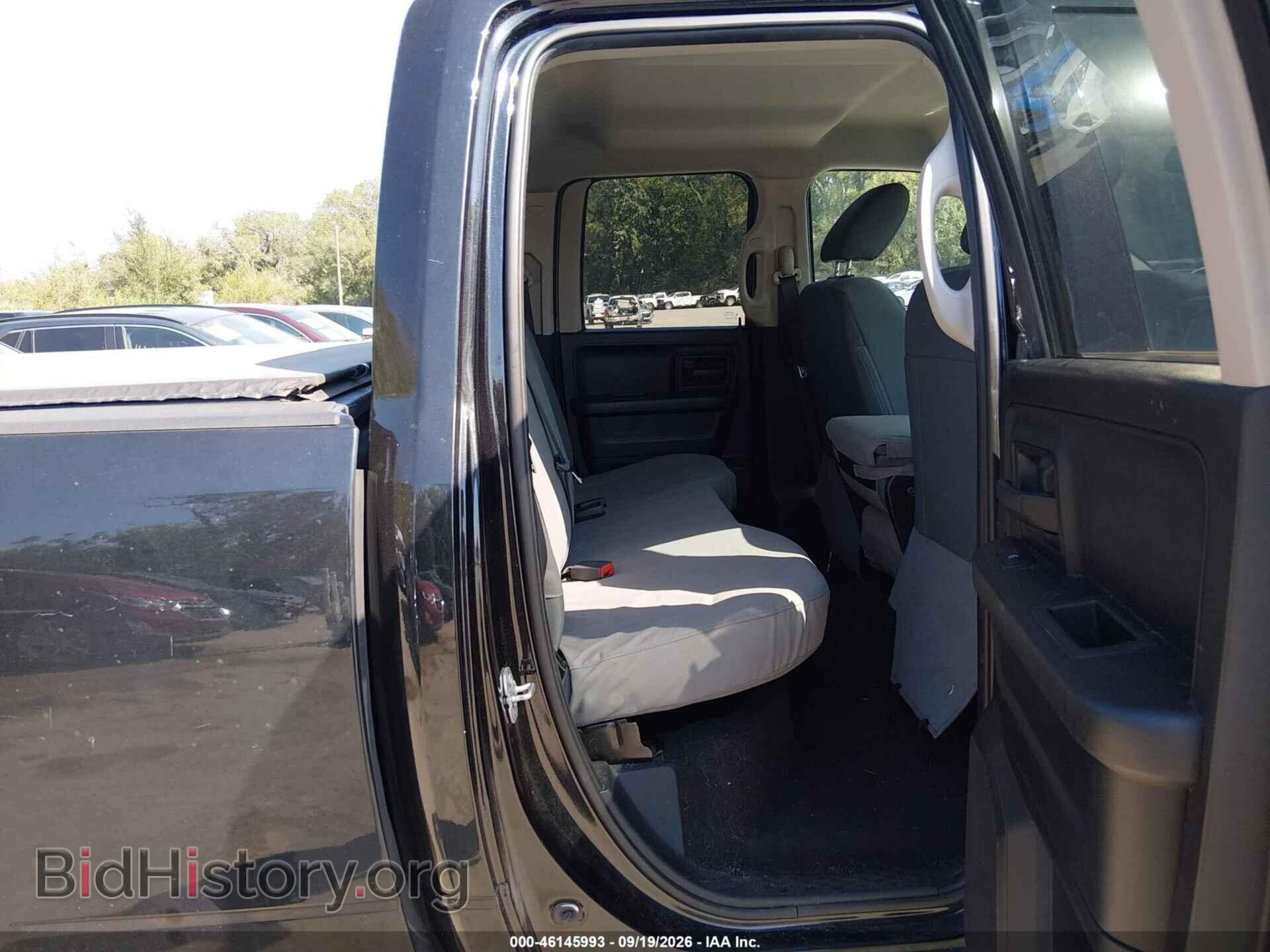 2018 RAM 1500 - VIN: 1C6RR7FG5JS352434 - Фото 8