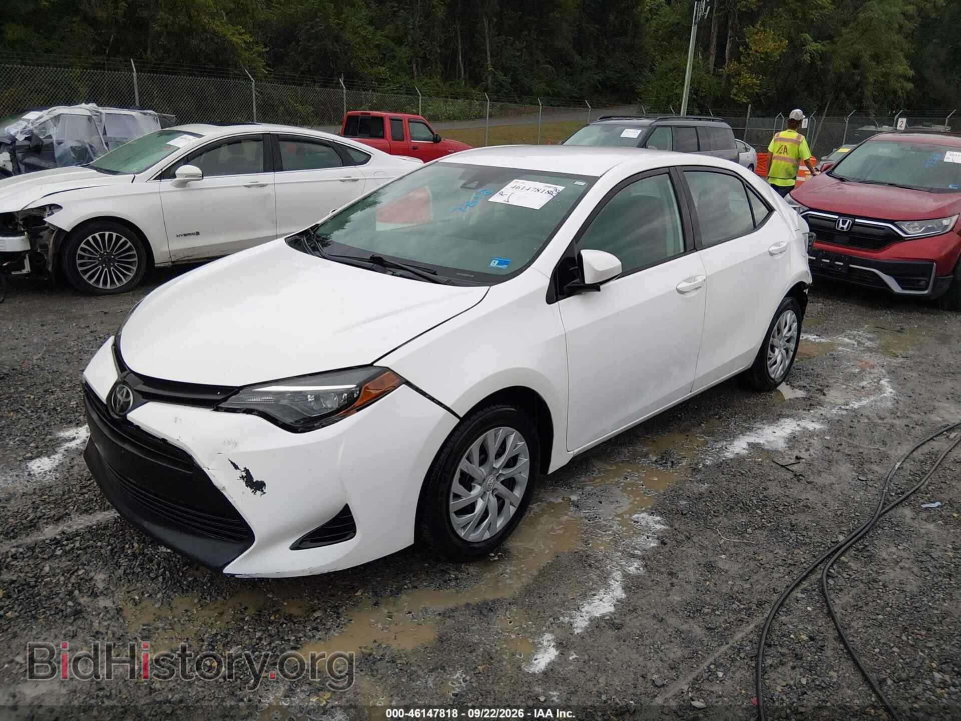 2018 TOYOTA COROLLA - VIN: 5YFBURHE3JP846907 - Фото 2