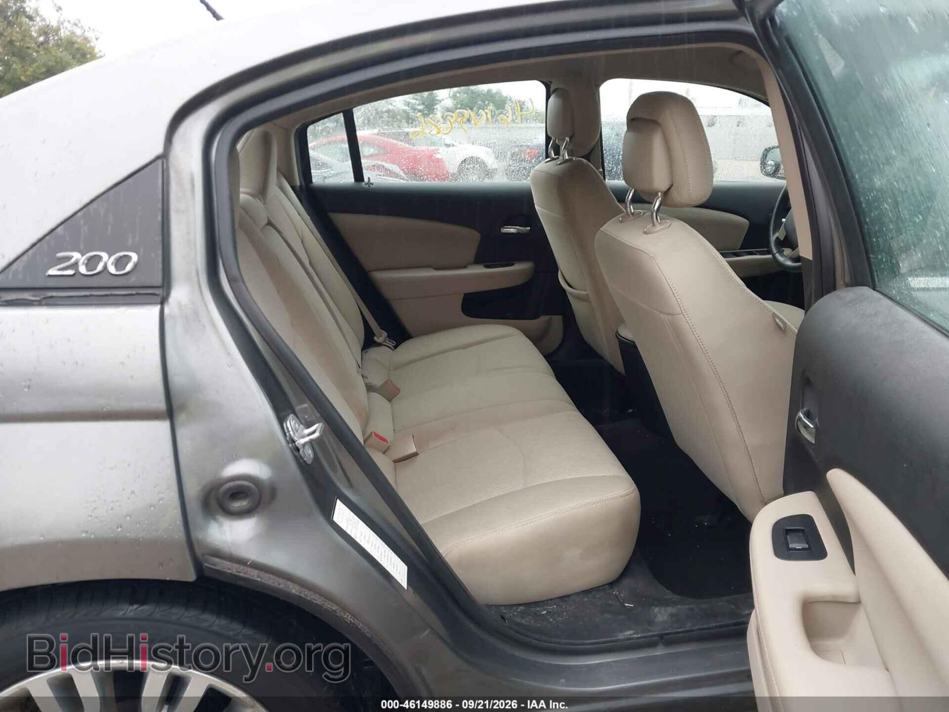 2012 CHRYSLER 200 - VIN: 1C3CCBCB9CN255433 - Фото 8