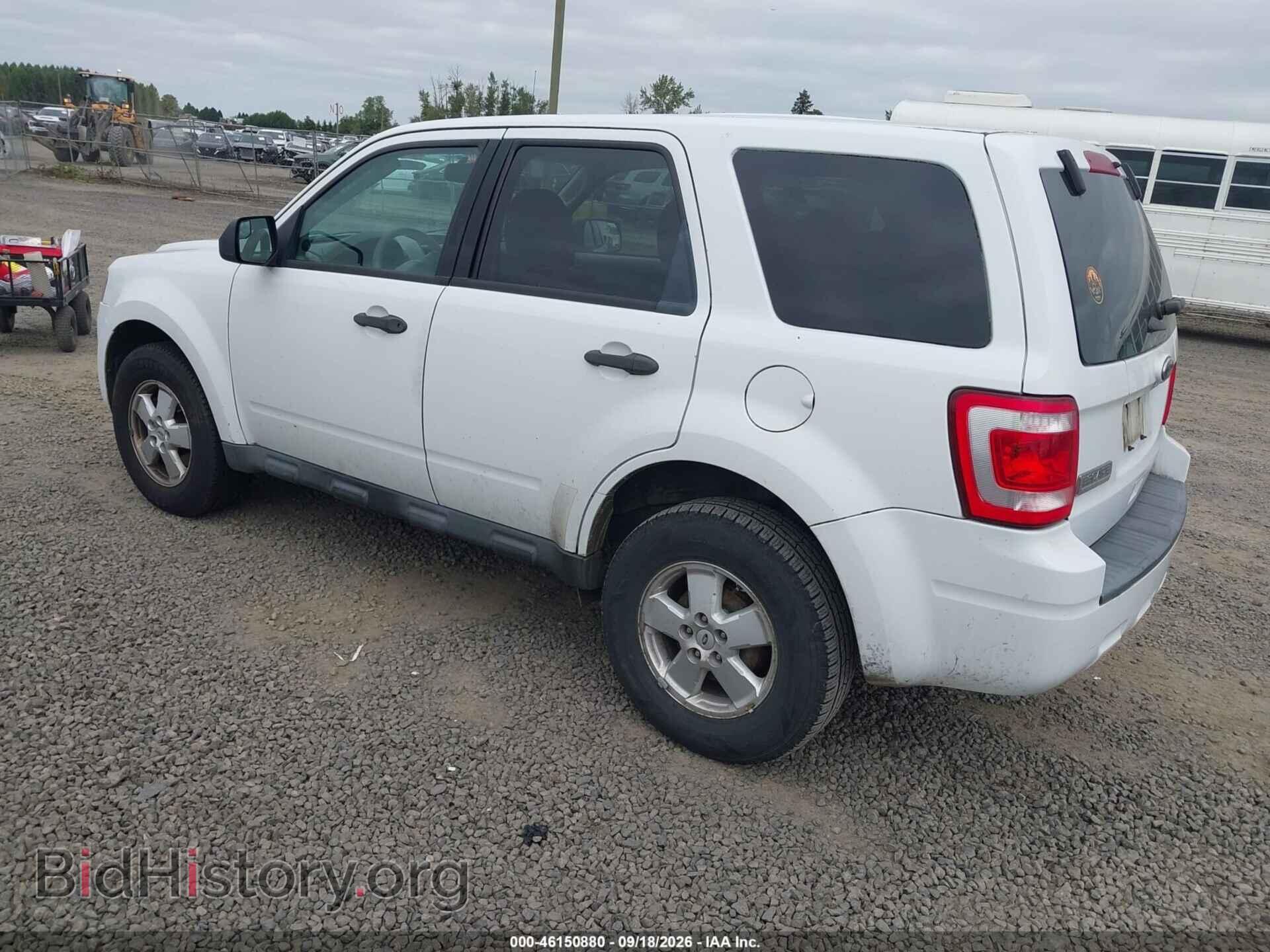 2011 FORD ESCAPE - VIN: 1FMCU0C77BKB36073 - Photo 3