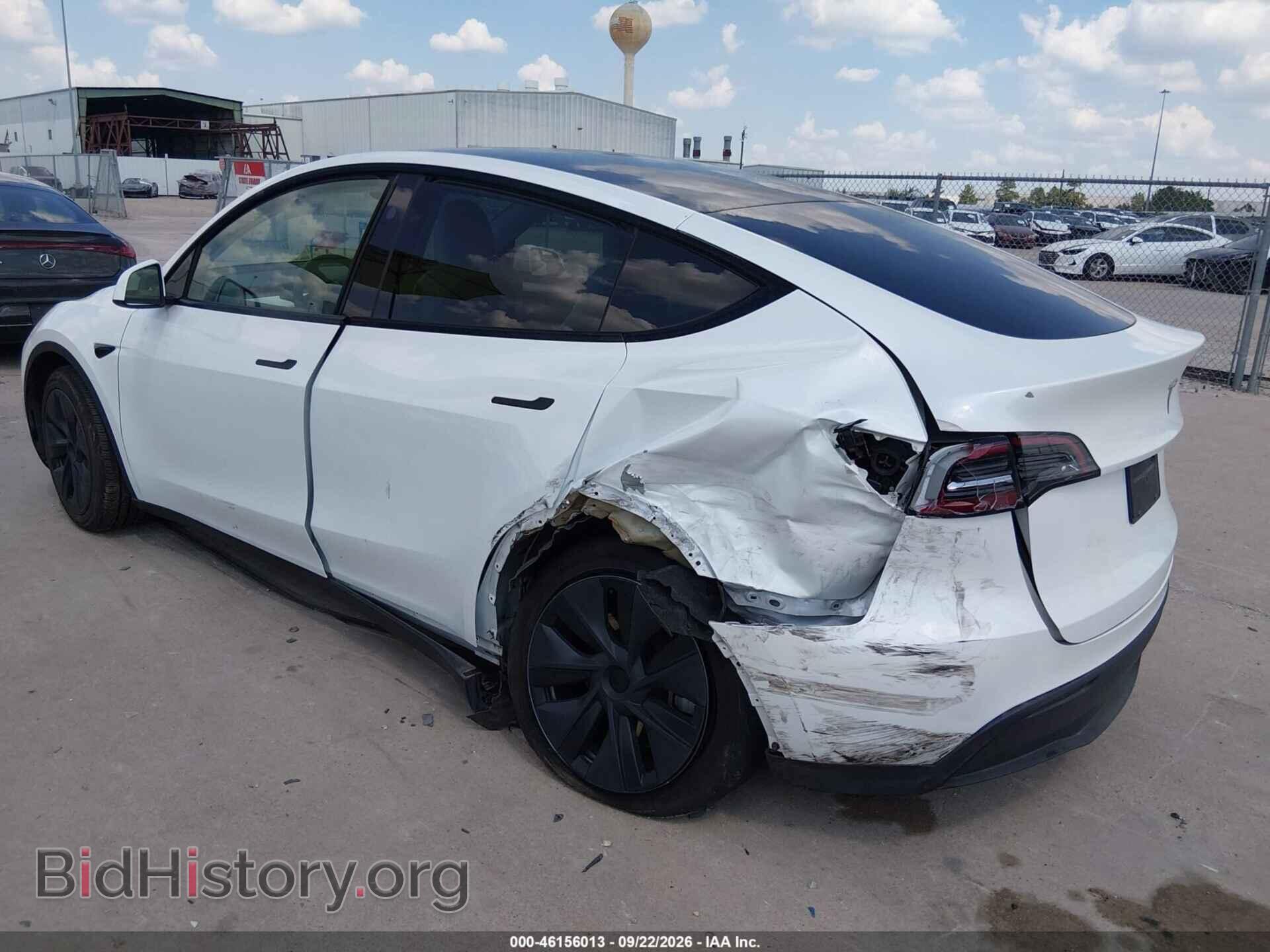 2024 TESLA MODEL Y - VIN: 7SAYGDED9RA331997 - Фото 3