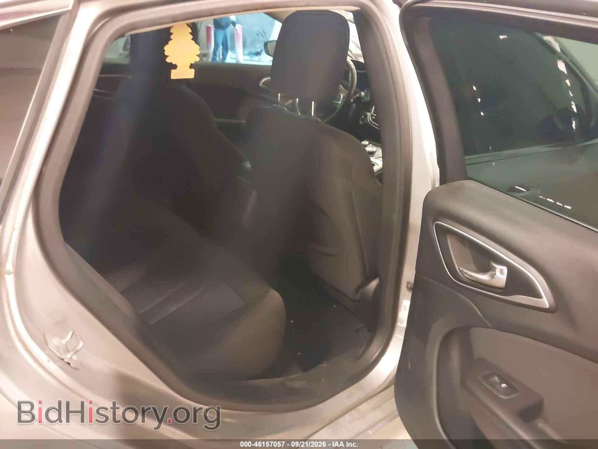 2015 CHRYSLER 200 - VIN: 1C3CCCAB0FN616402 - Photo 8
