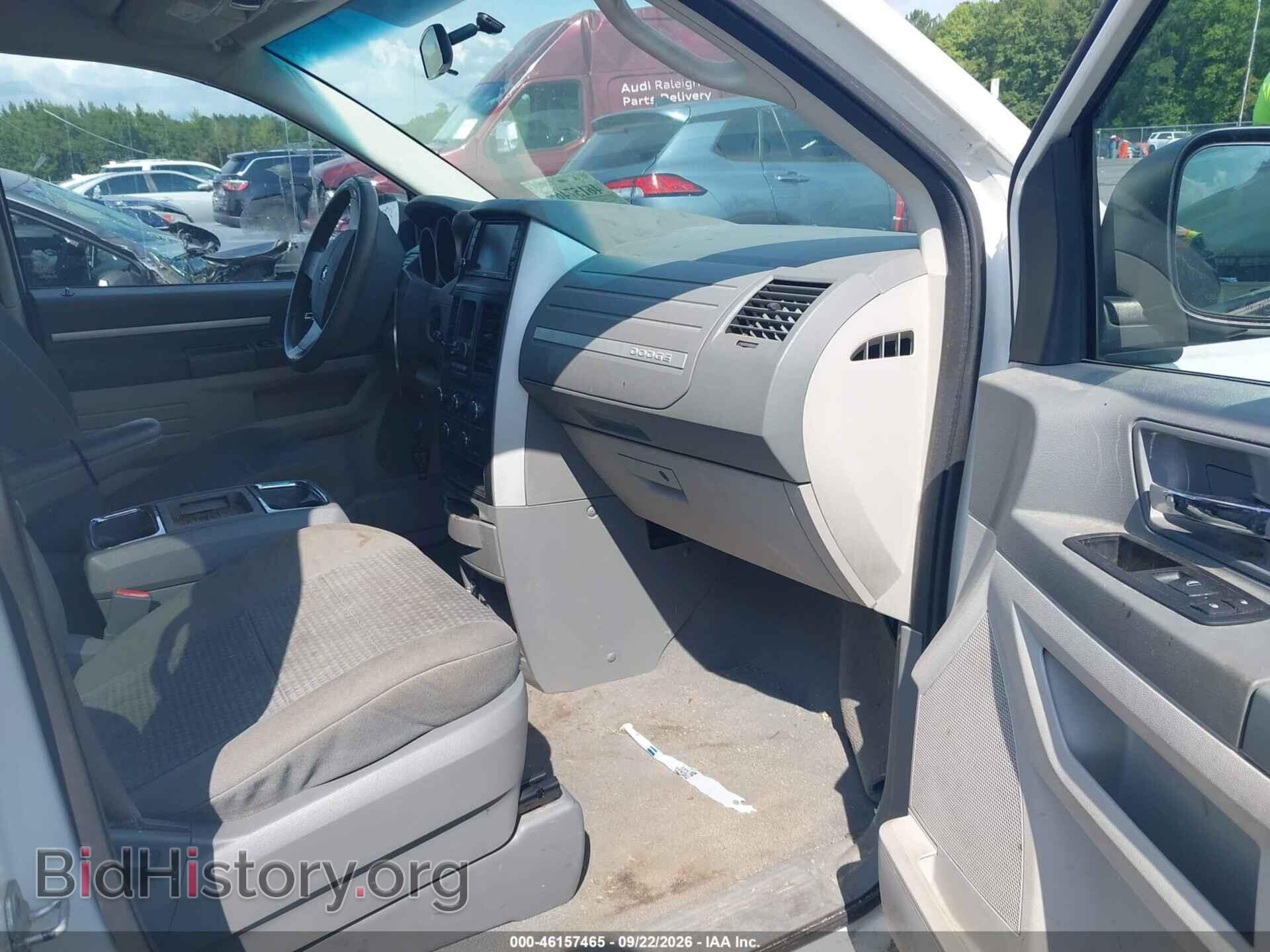 2010 Dodge GRAND CARAVAN (VIN 2D4RN3D10AR342829) — фото 5 из 16