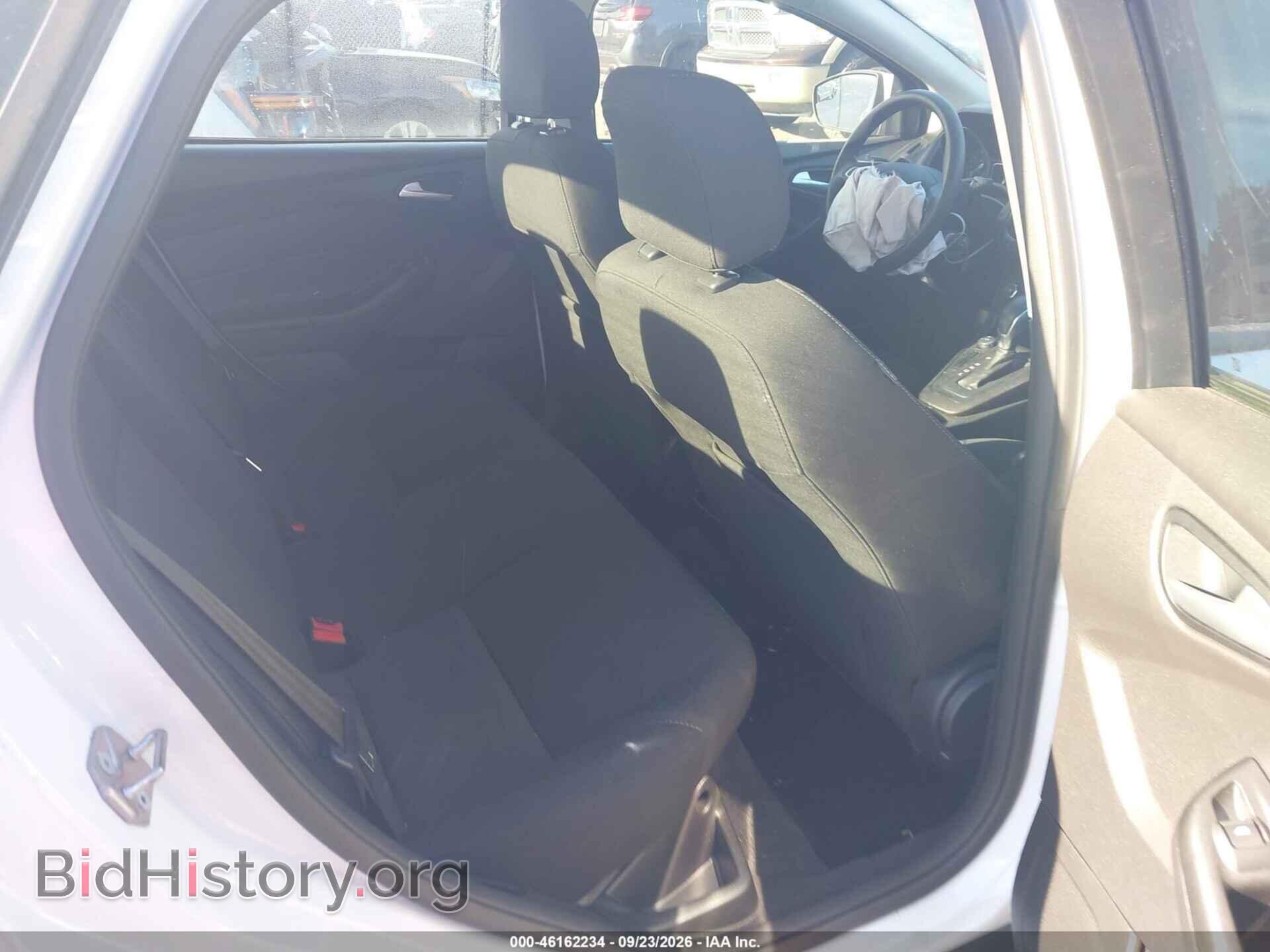 2017 FORD FOCUS - VIN: 1FADP3F25HL335276 - Photo 8