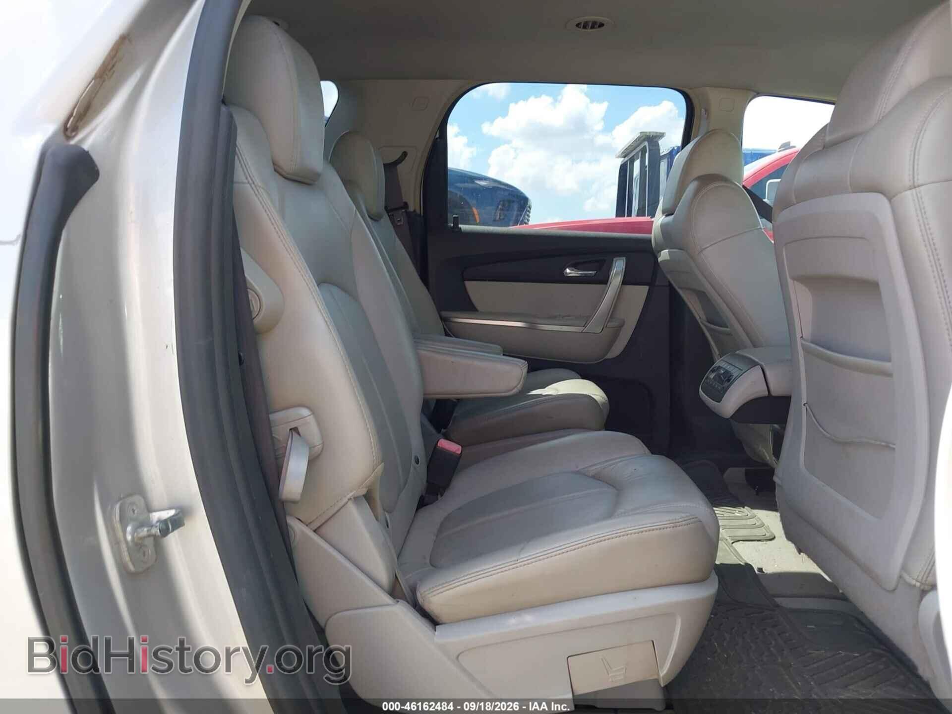 2008 GMC ACADIA - VIN: 1GKER33768J214720 - Photo 8
