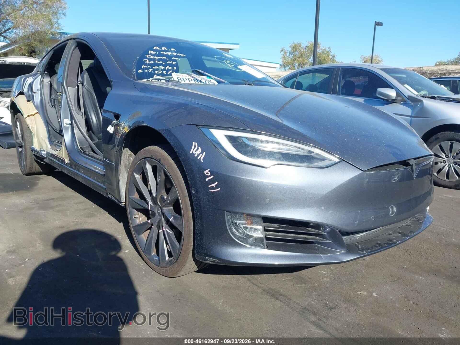 Фотография 5YJSA1E29LF379723 - TESLA MODEL S 2020