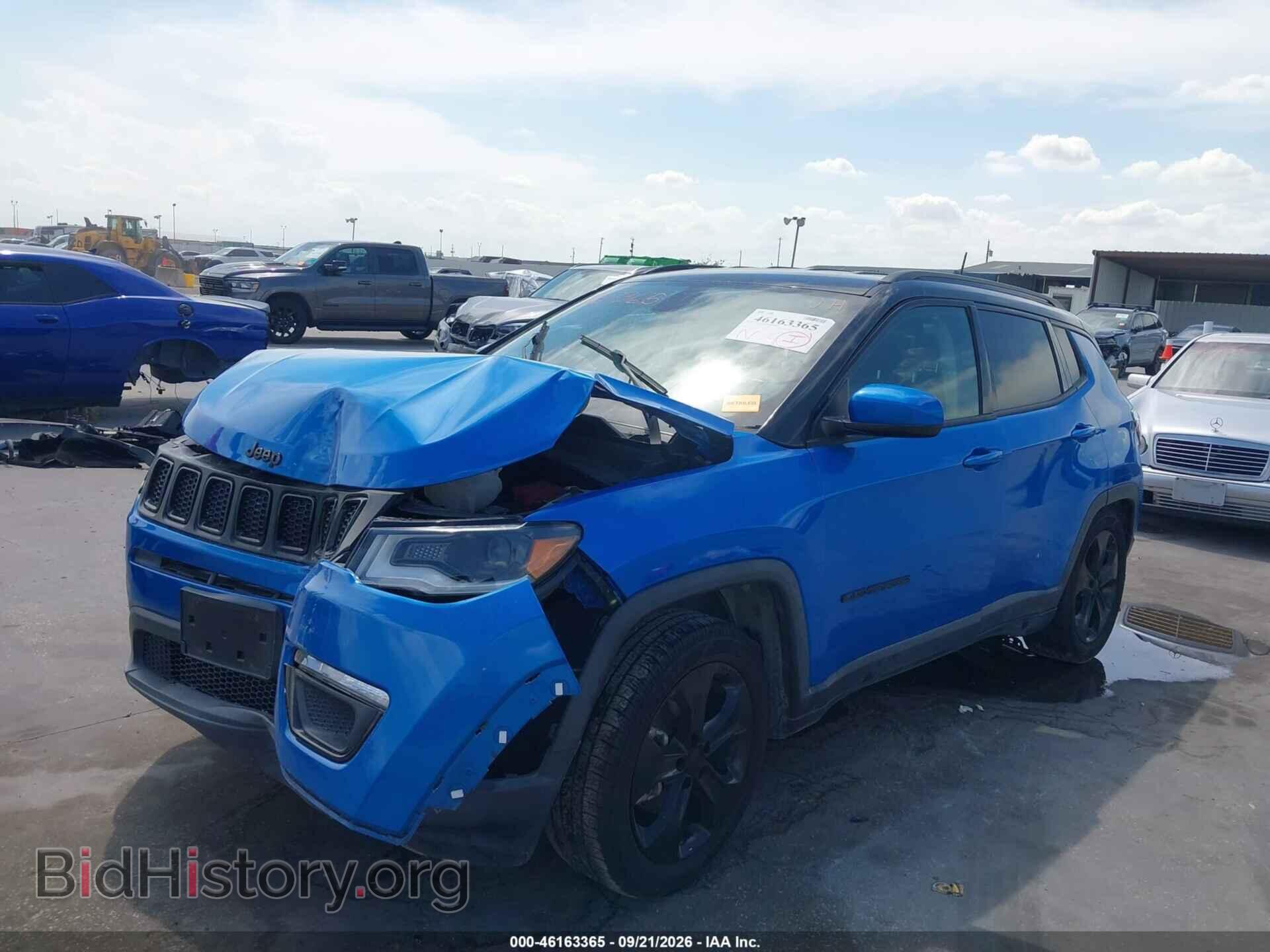2019 JEEP COMPASS - VIN: 3C4NJCBB6KT809432 - Photo 2