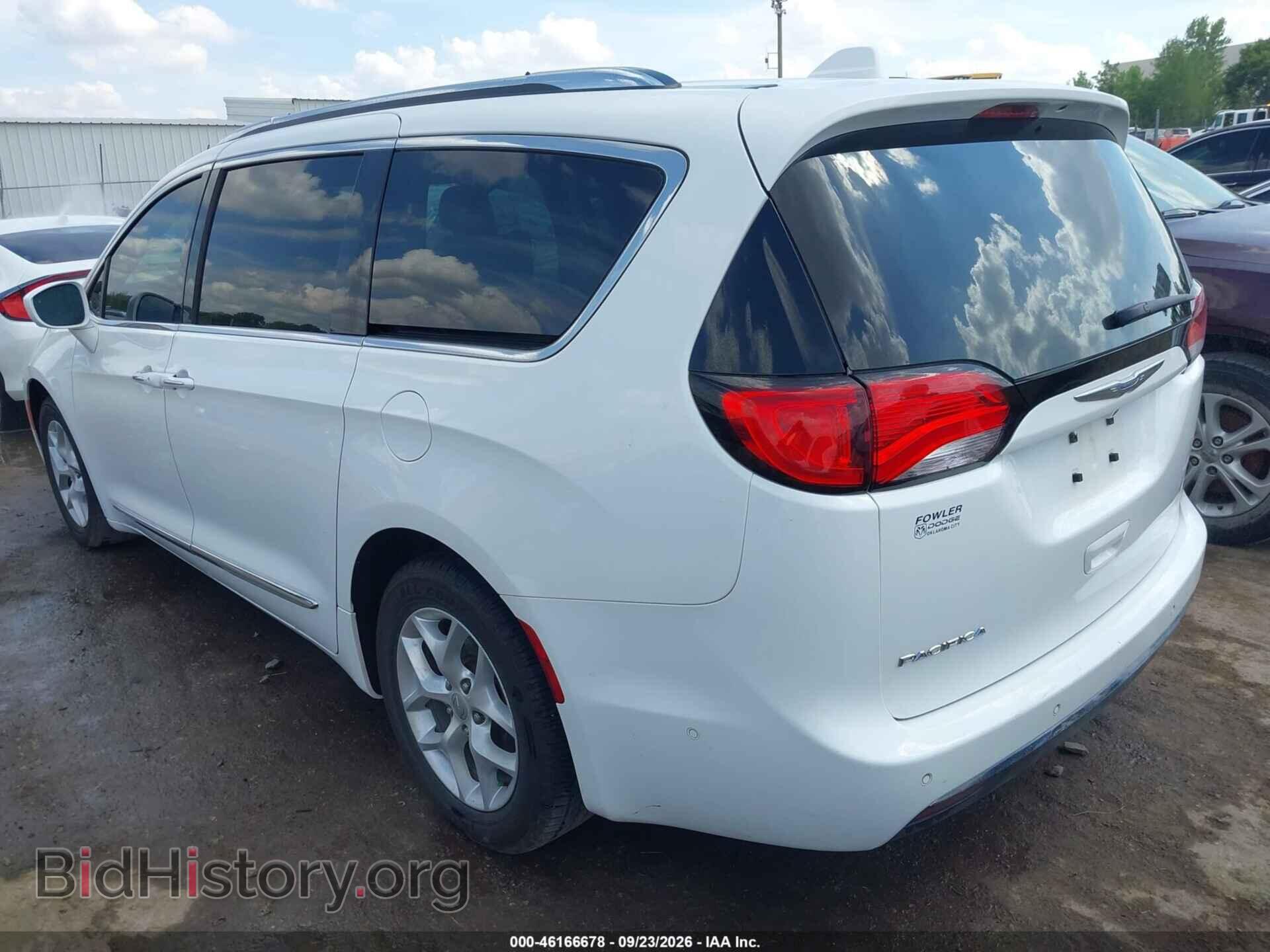 2017 CHRYSLER PACIFICA - VIN: 2C4RC1EG3HR704544 - Фото 3