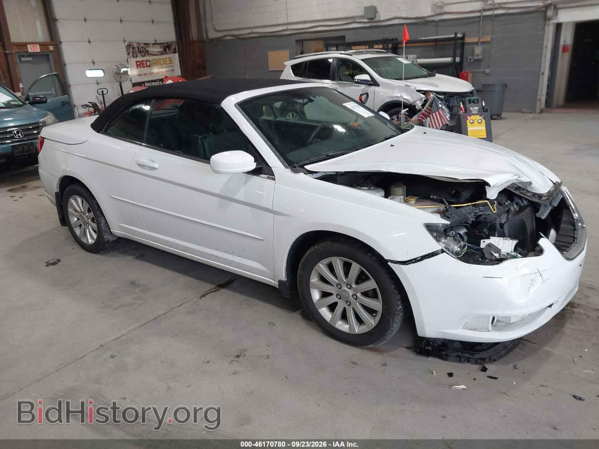 Photo 1C3BC2EB9BN617400 - CHRYSLER 200 2011