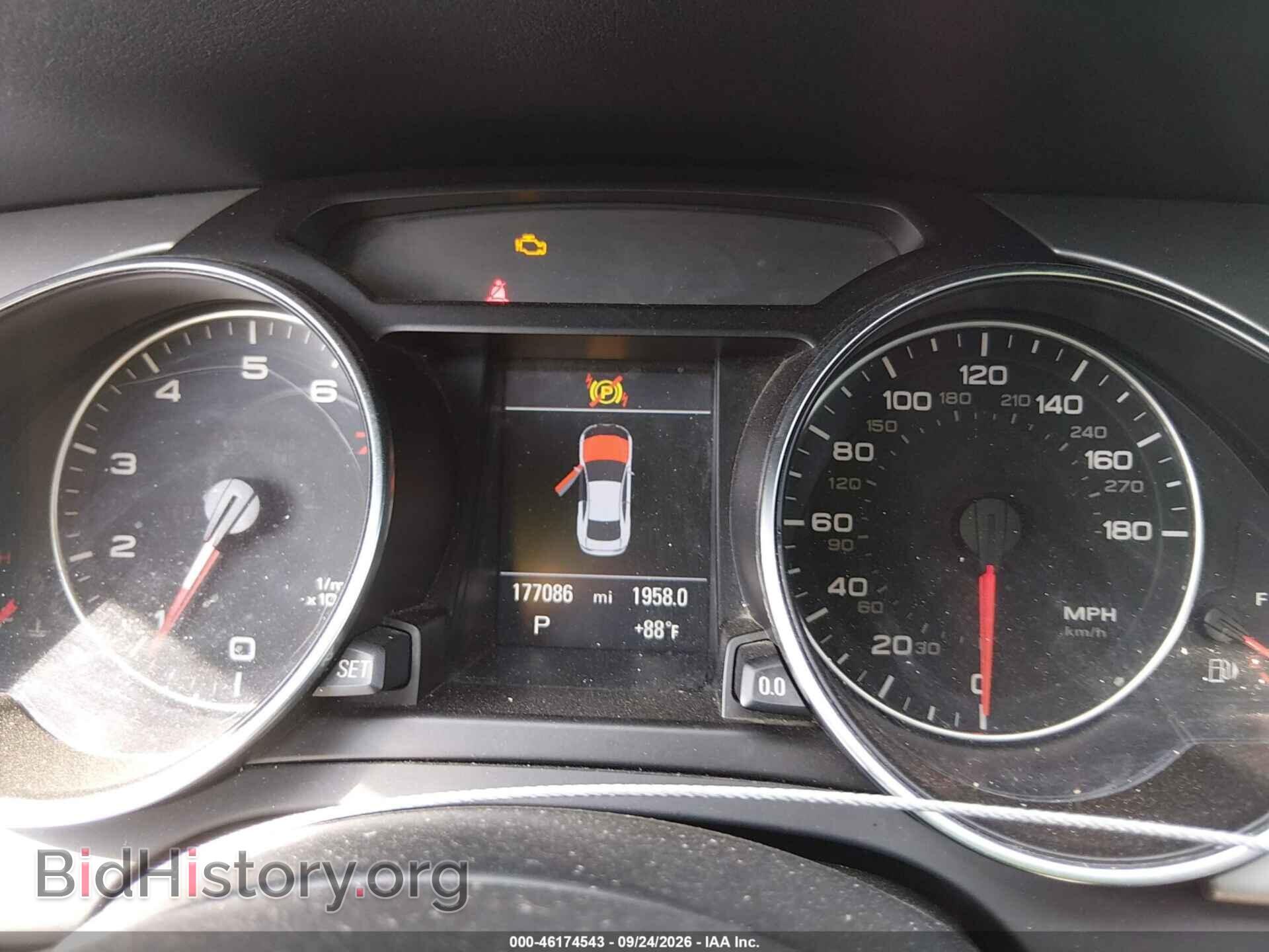 2011 AUDI A5 - VIN: WAULFAFR5BA087623 - Фото 7