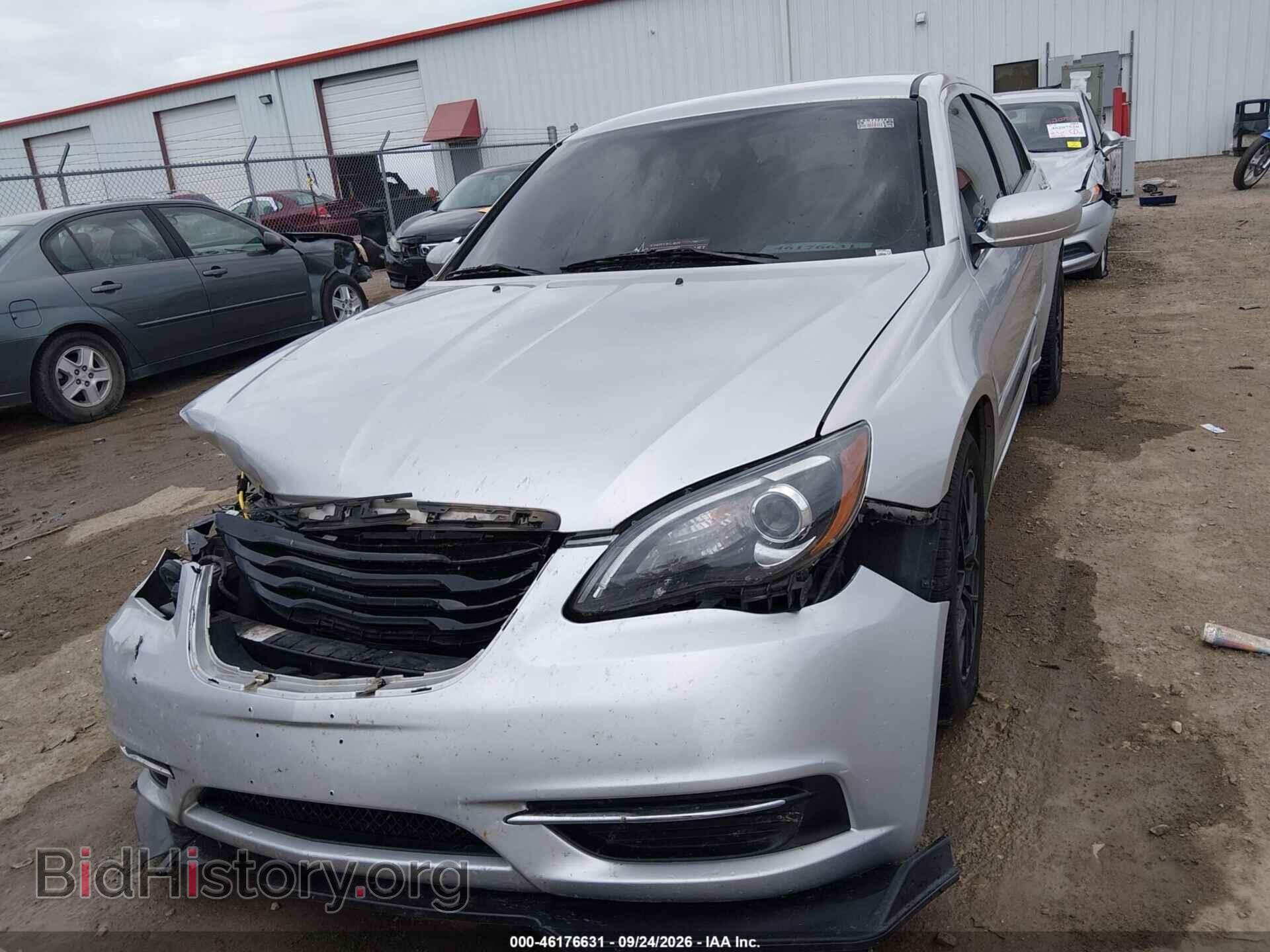 2012 CHRYSLER 200 - VIN: 1C3CCBAB3CN228733 - Фото 12