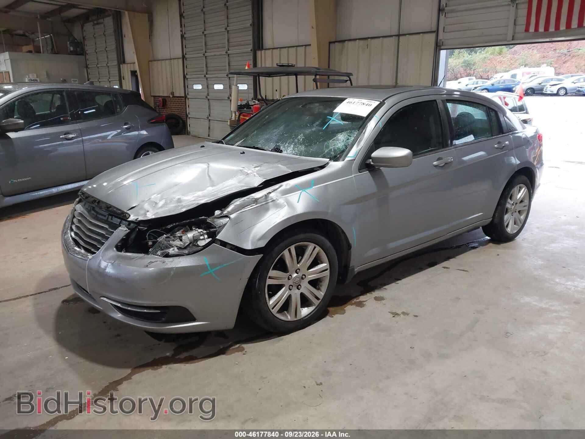 2013 CHRYSLER 200 - VIN: 1C3CCBBB8DN683450 - Photo 2