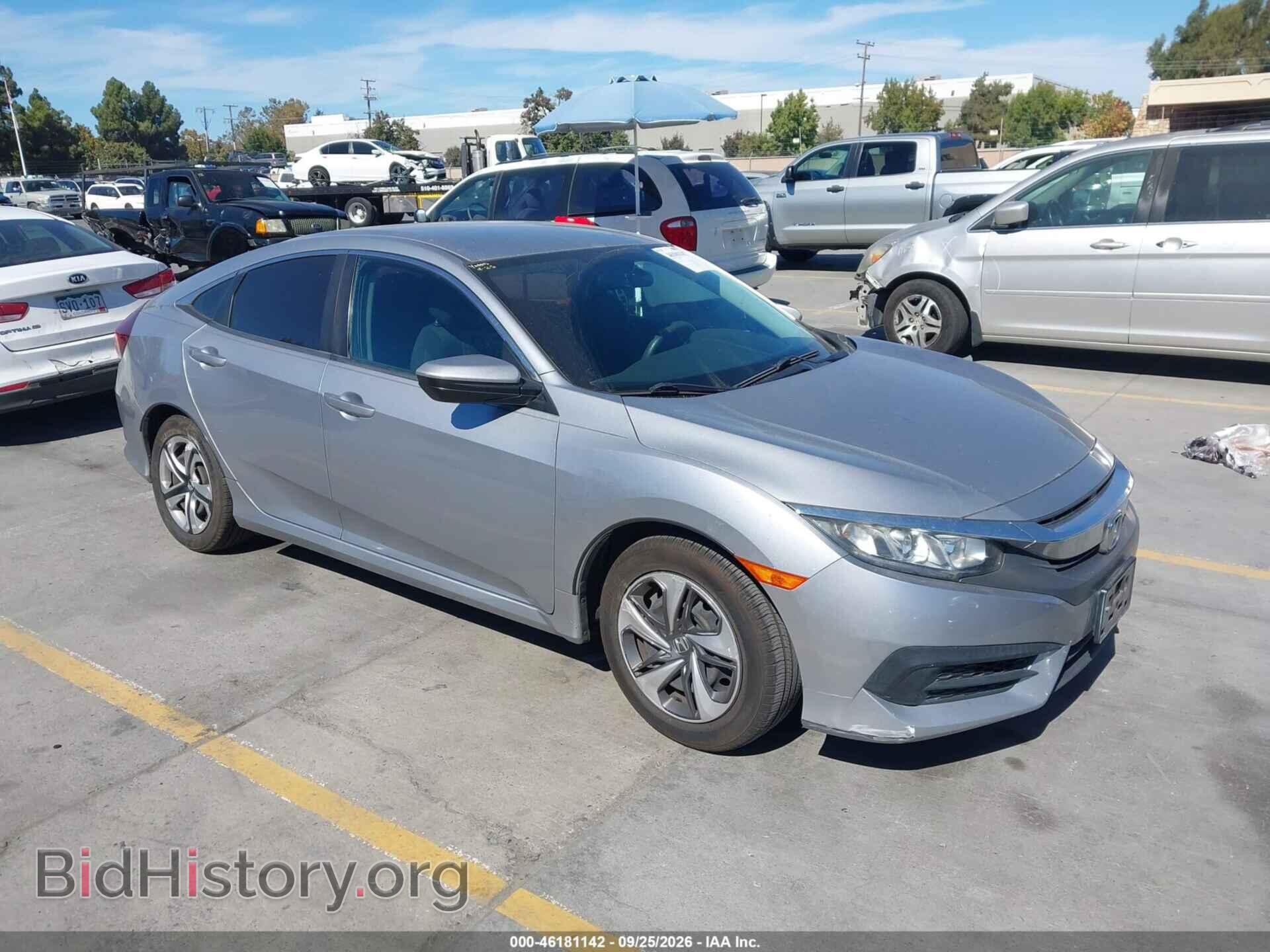 Photo 2HGFC2F51JH573701 - HONDA CIVIC 2018