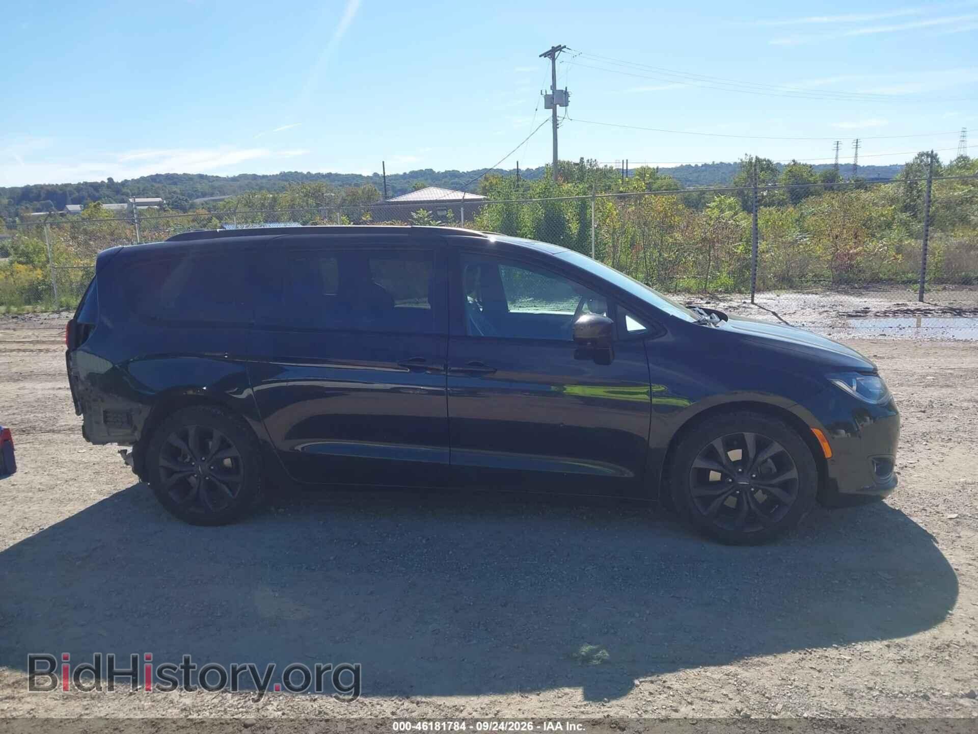 2019 CHRYSLER PACIFICA - VIN: 2C4RC1BG2KR549738 - Фото 13