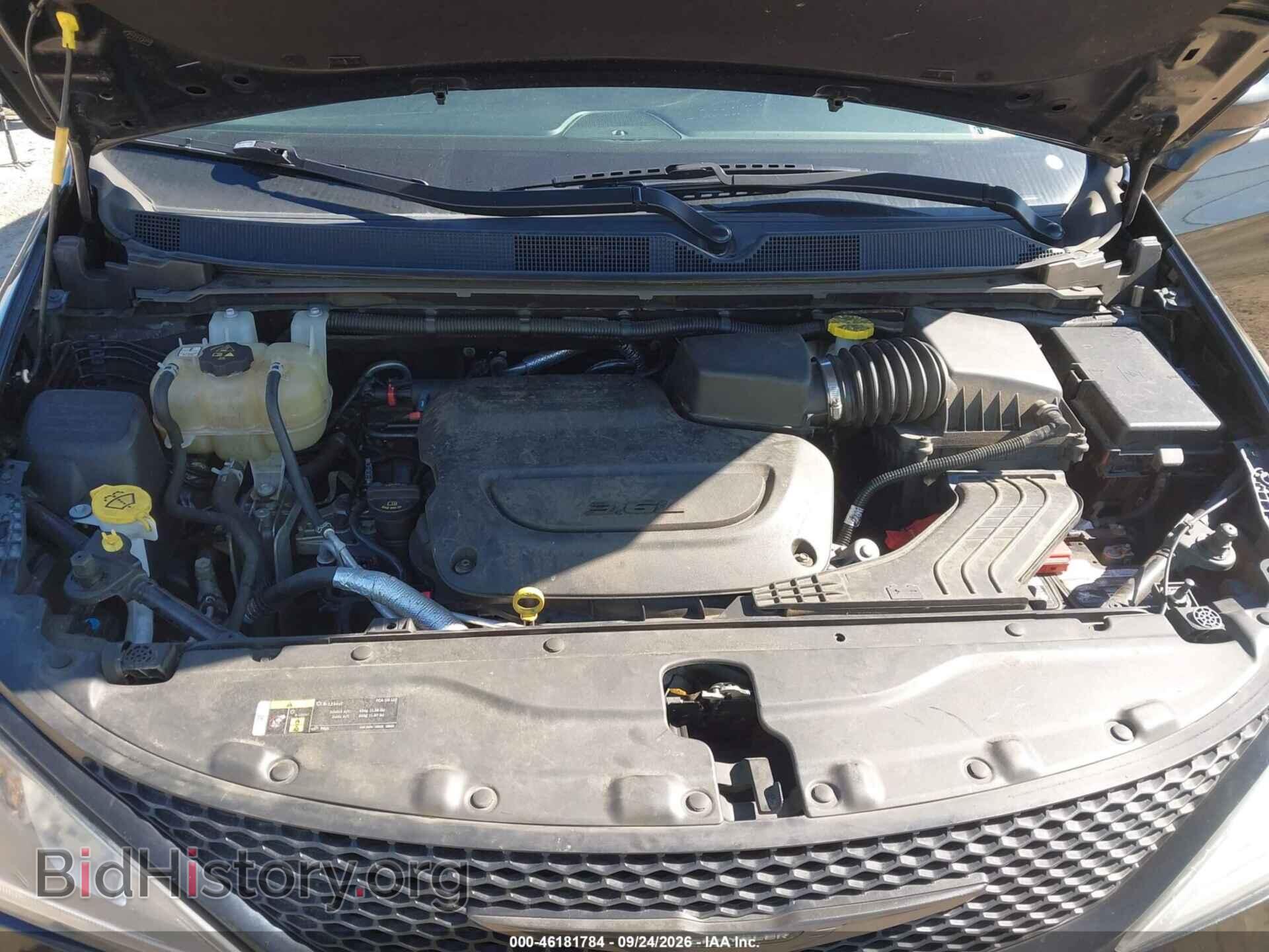 2019 CHRYSLER PACIFICA - VIN: 2C4RC1BG2KR549738 - Фото 10