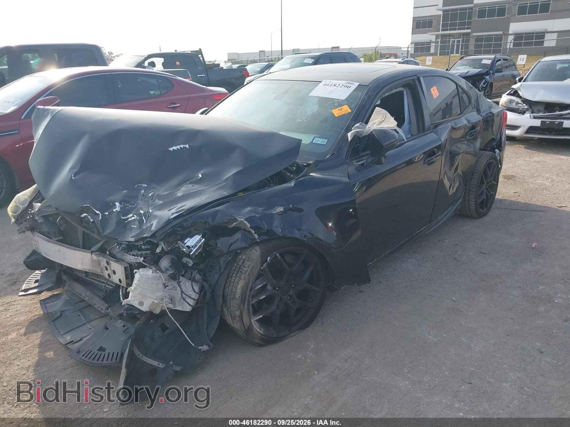2014 LEXUS IS 350 - VIN: JTHBE1D29E5001085 - Photo 2