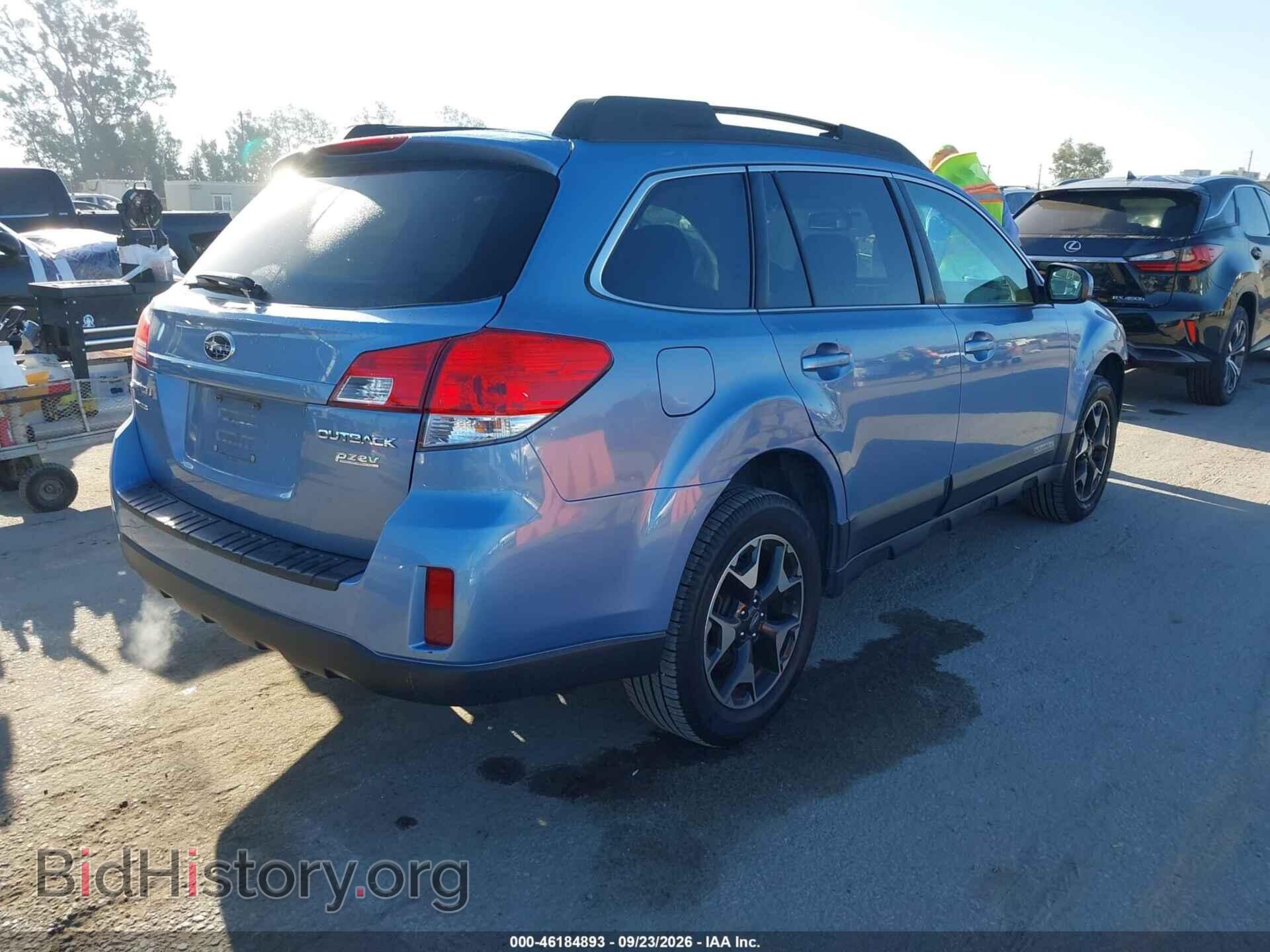 2011 SUBARU OUTBACK - VIN: 4S4BRBCC1B3379555 - Фото 4