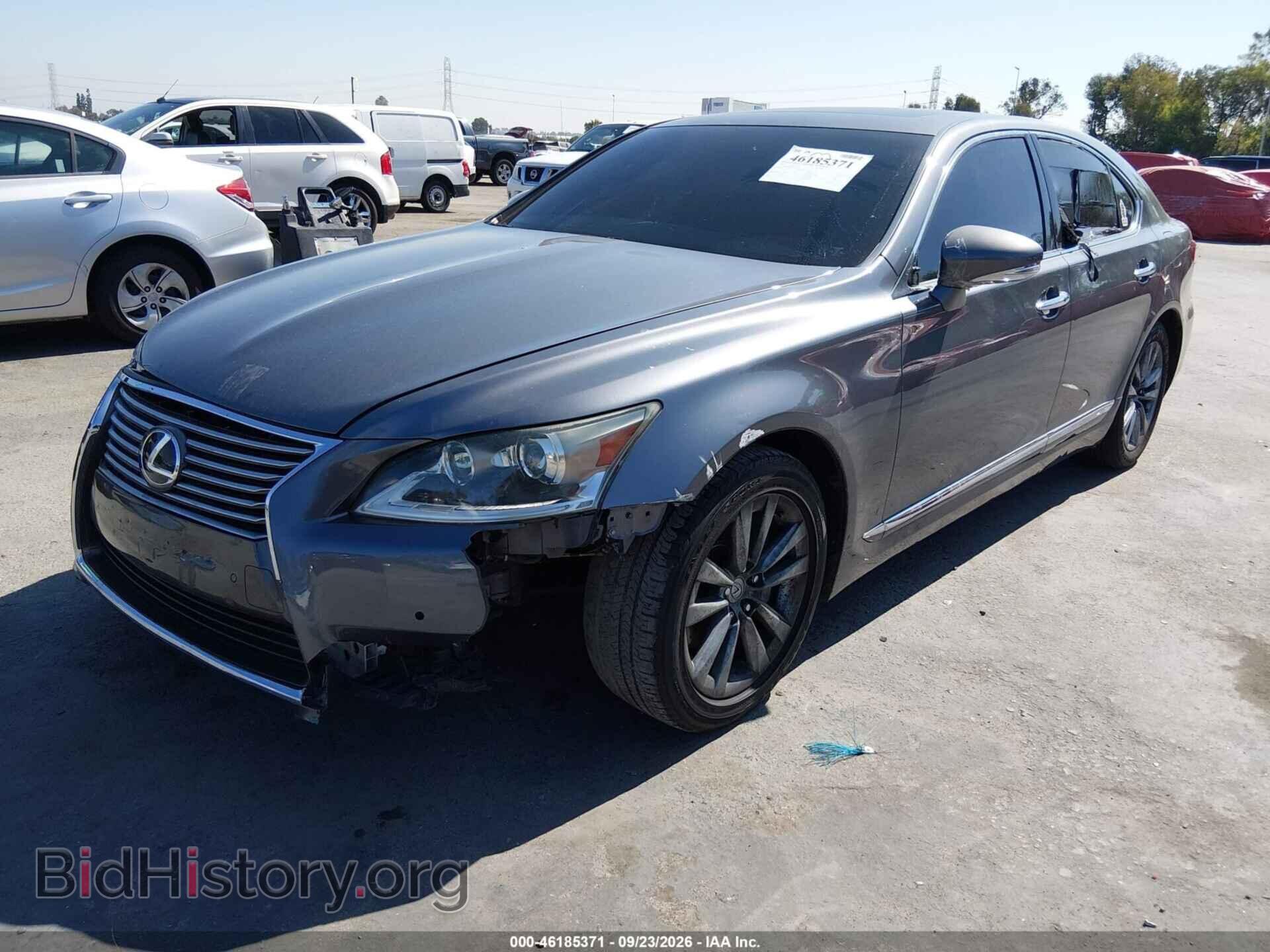 2013 LEXUS LS 460 - VIN: JTHBL5EF5D5119793 - Photo 2