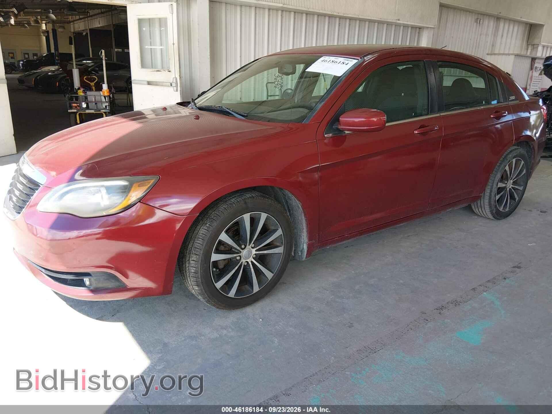 2014 CHRYSLER 200 - VIN: 1C3CCBBGXEN186784 - Photo 2