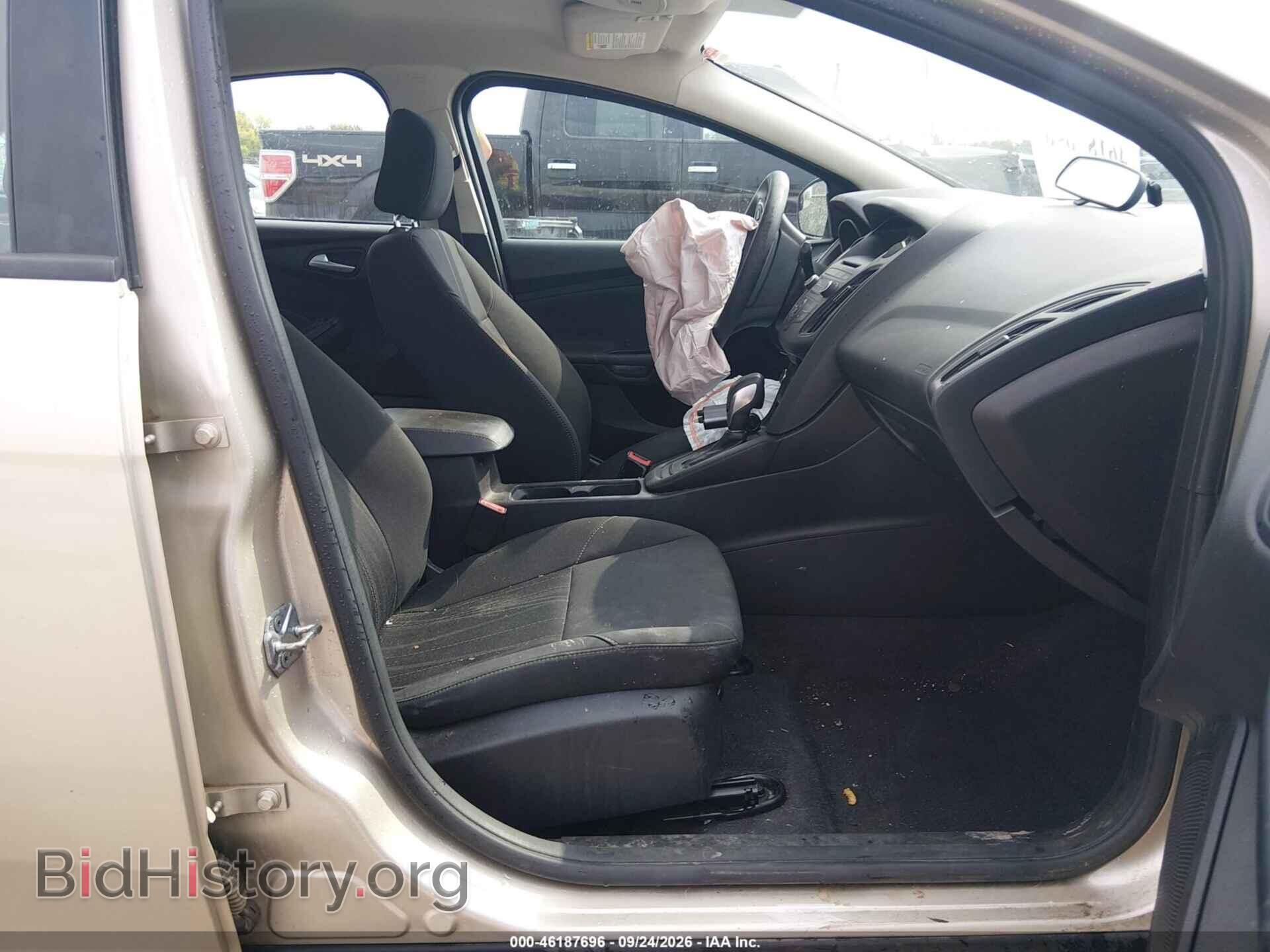 2017 FORD FOCUS - VIN: 1FADP3F25HL304836 - Photo 5