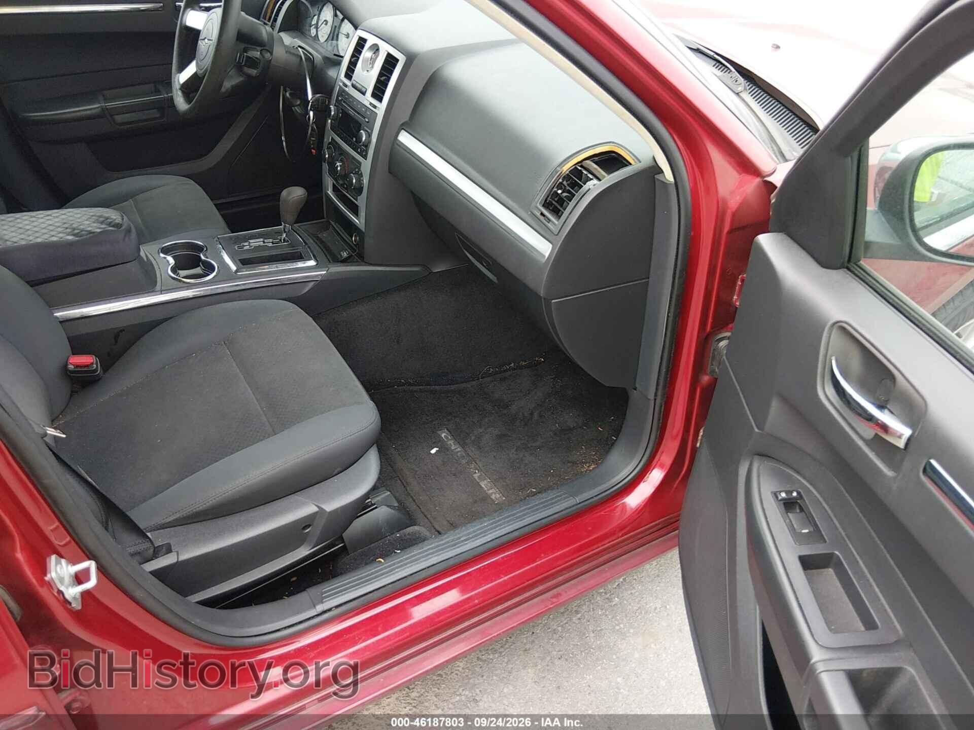 2010 CHRYSLER 300 - VIN: 2C3CA4CD7AH180384 - Фото 5
