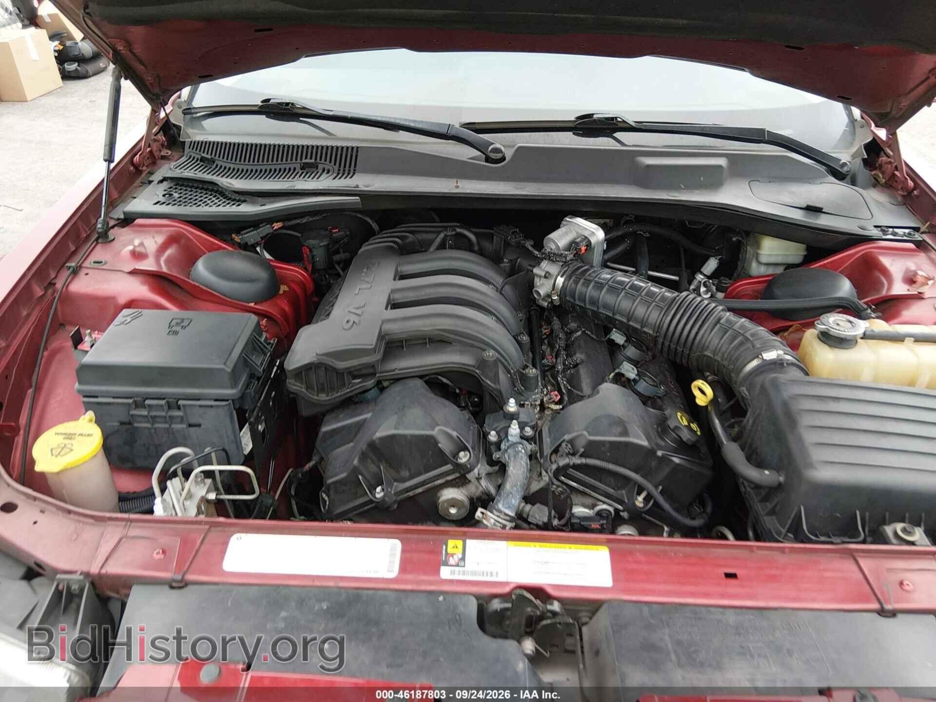 2010 CHRYSLER 300 - VIN: 2C3CA4CD7AH180384 - Фото 10