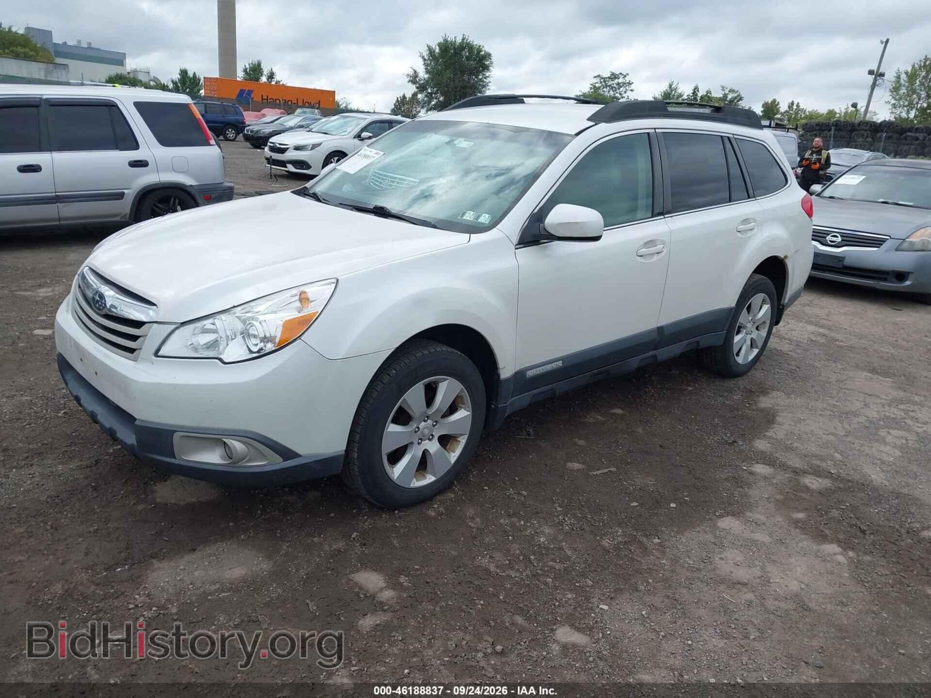 2011 SUBARU OUTBACK - VIN: 4S4BRBCC2B3397692 - Photo 2