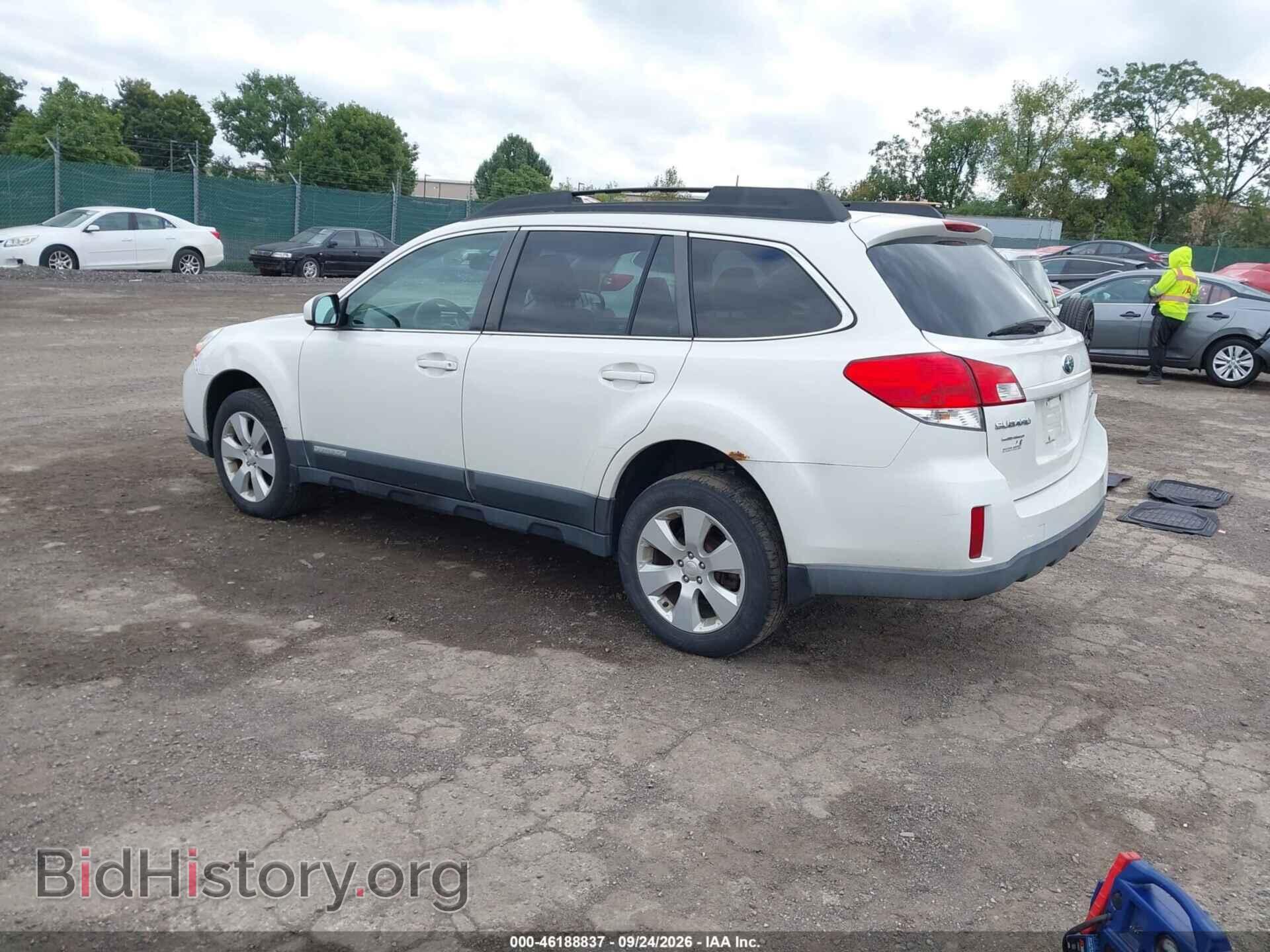 2011 SUBARU OUTBACK - VIN: 4S4BRBCC2B3397692 - Photo 3