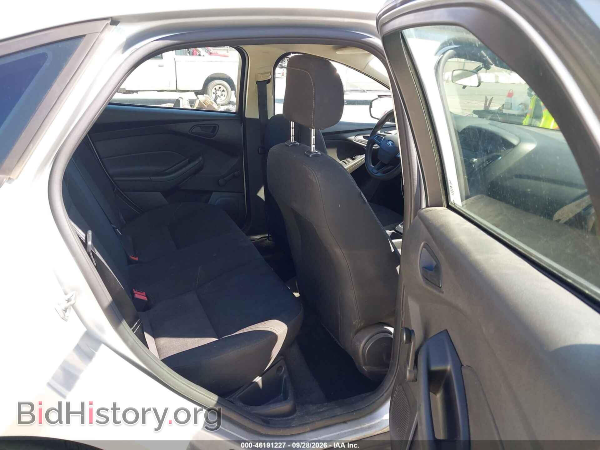 2016 FORD FOCUS - VIN: 1FADP3E28GL383306 - Фото 8