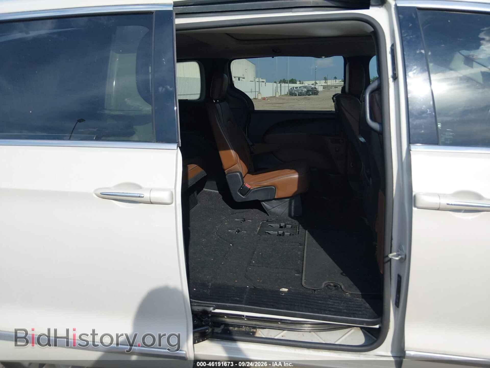 2019 CHRYSLER PACIFICA - VIN: 2C4RC1GG7KR733064 - Фото 8