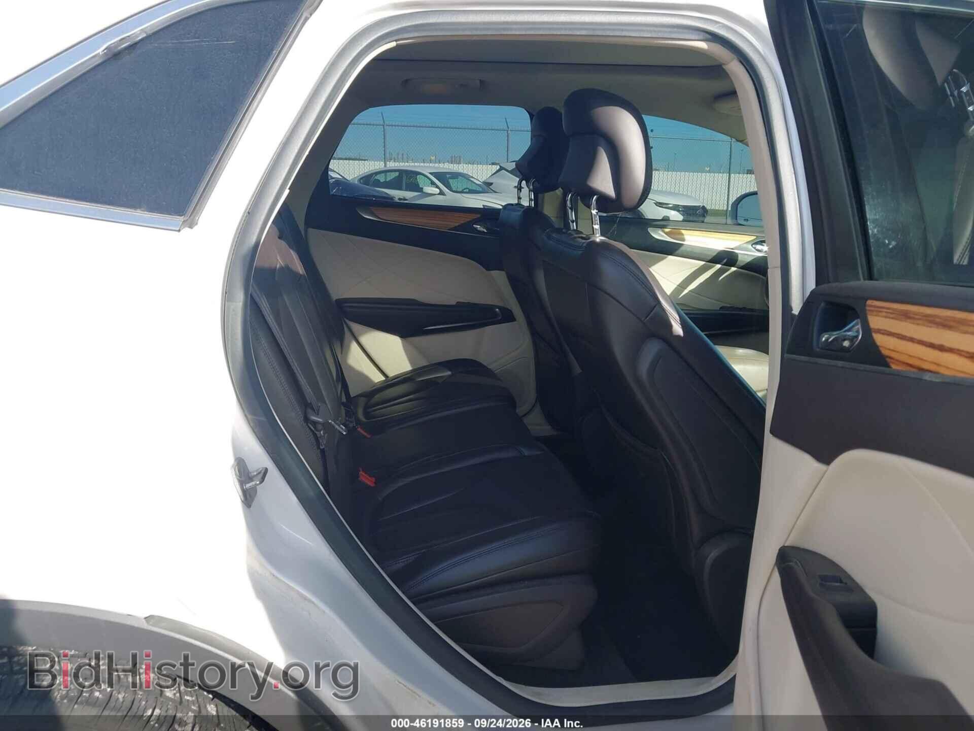 2016 LINCOLN MKC - VIN: 5LMCJ2D93GUJ18201 - Photo 8