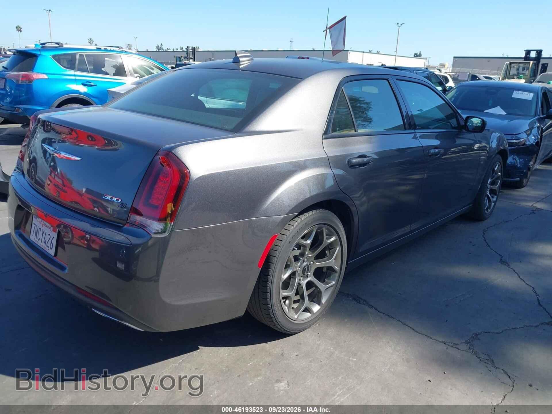 2016 CHRYSLER 300 - VIN: 2C3CCABG1GH304503 - Photo 4