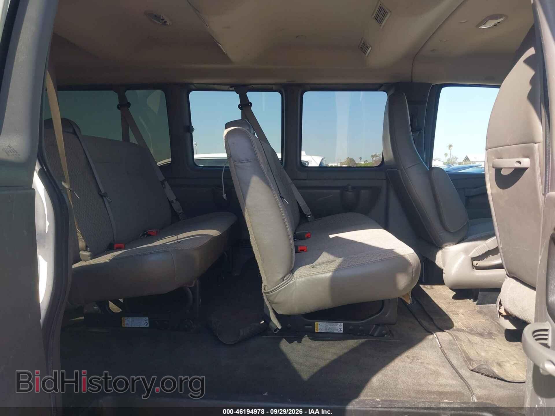 2017 CHEVROLET EXPRESS 3500 - VIN: 1GAZGPFF2H1274130 - Фото 8