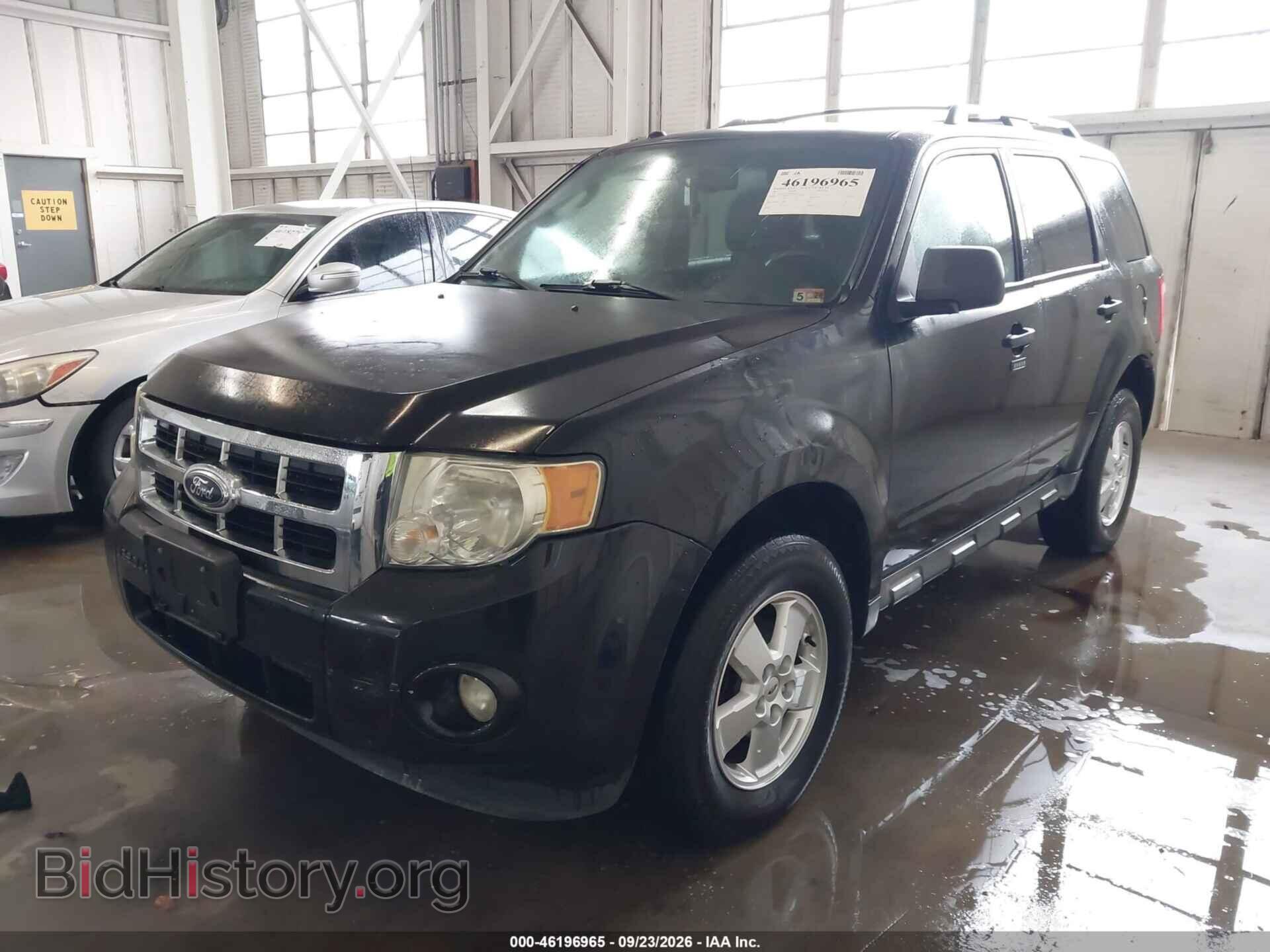 2011 FORD ESCAPE - VIN: 1FMCU0D77BKA03554 - Photo 2