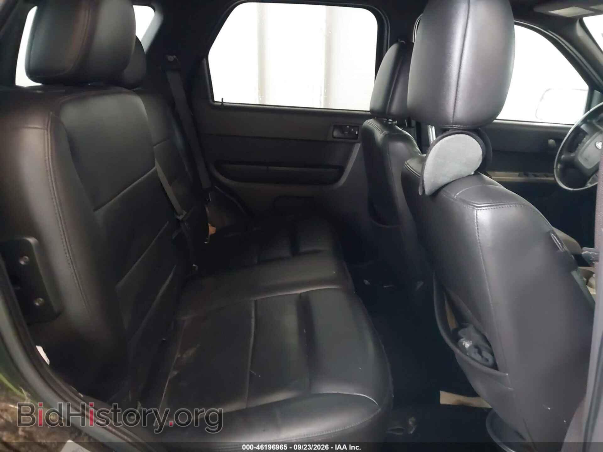 2011 FORD ESCAPE - VIN: 1FMCU0D77BKA03554 - Photo 8