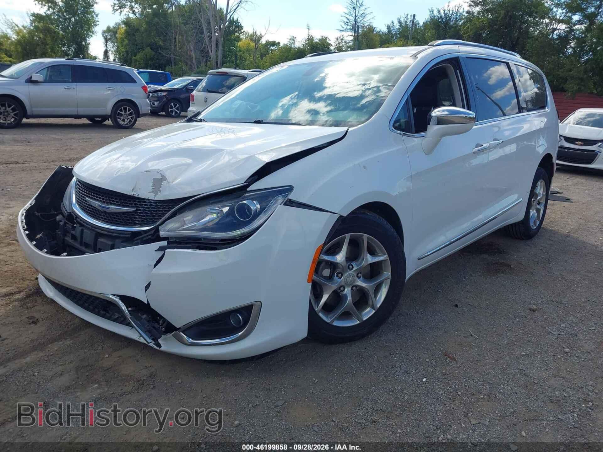 2019 CHRYSLER PACIFICA - VIN: 2C4RC1GG9KR666936 - Фото 2