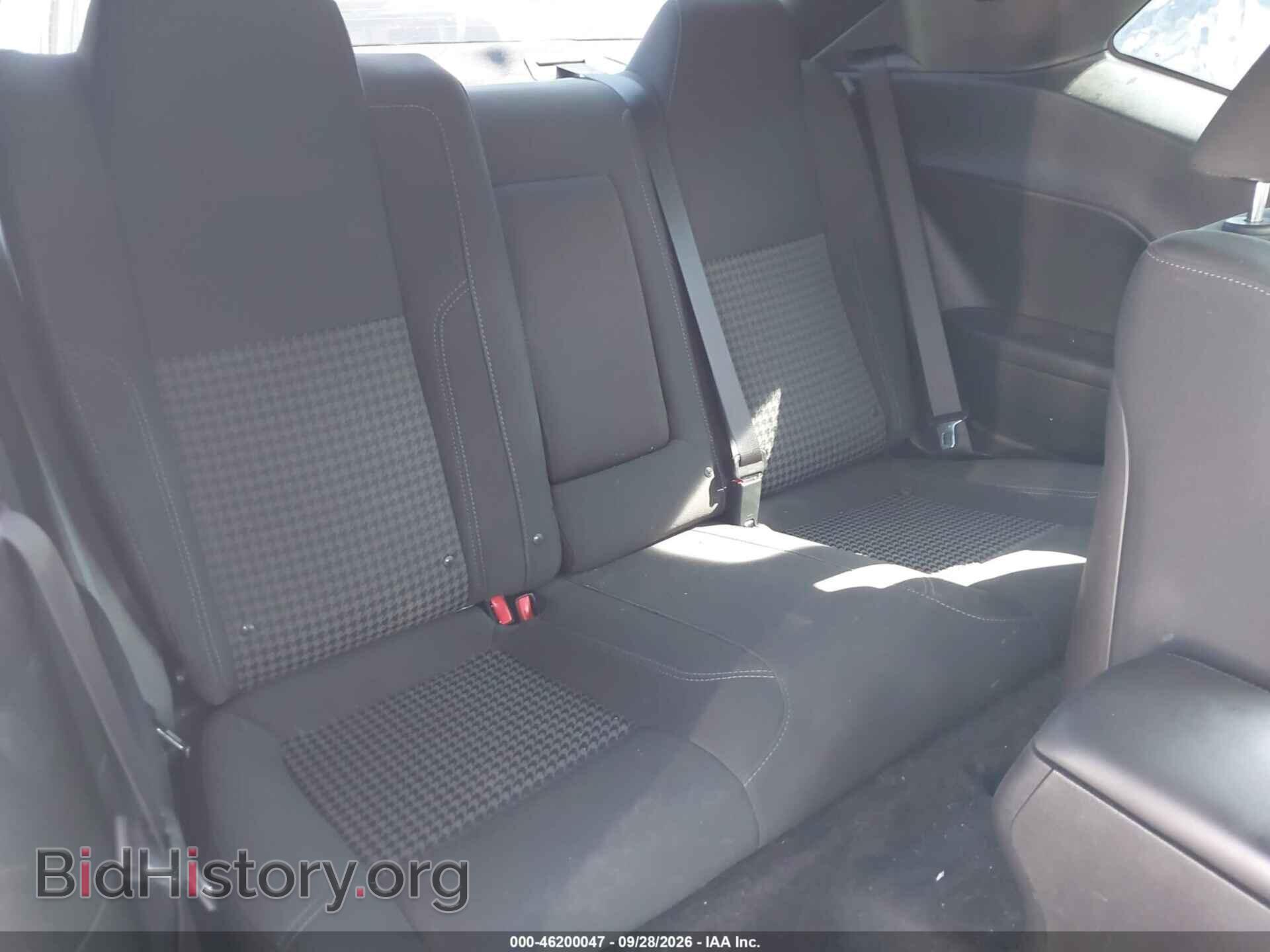 2016 DODGE CHALLENGER - VIN: 2C3CDZAG4GH255701 - Фото 8