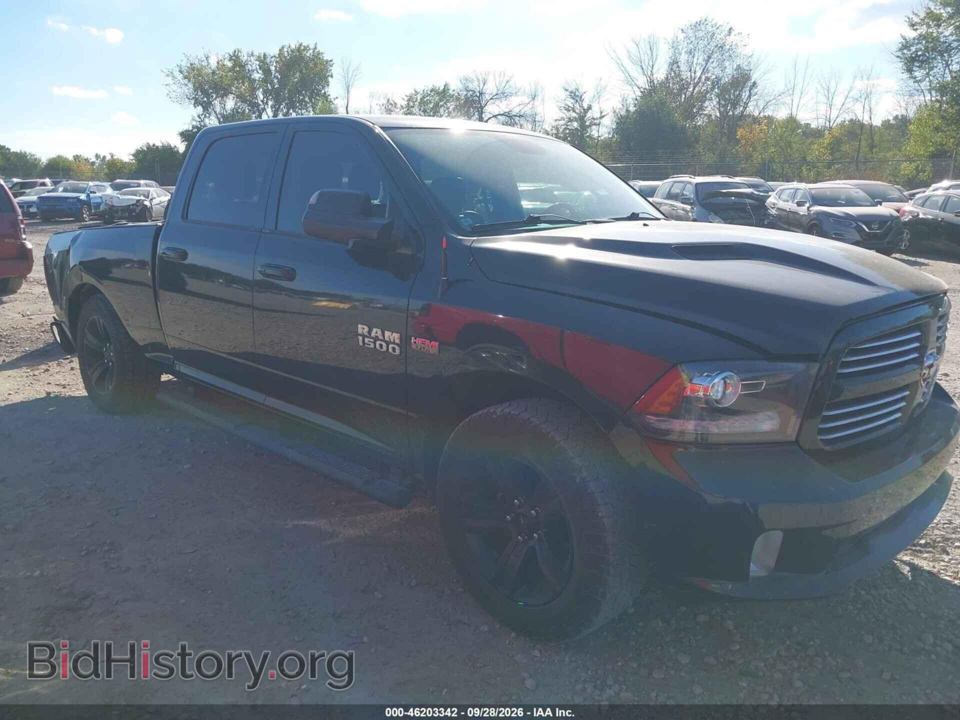 2017 RAM 1500 Sport (VIN 1C6RR7UT9HS858150) — фото 1 из 18, IAAI, повреждение: задняя часть