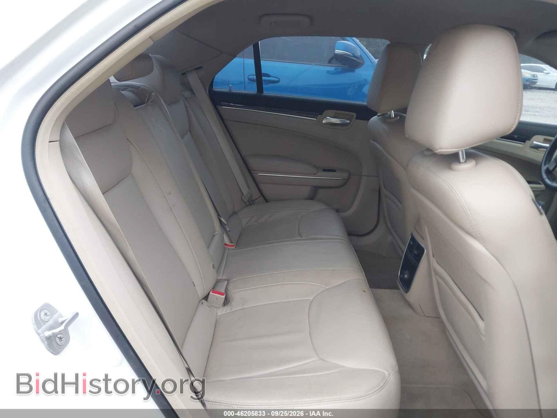 2014 CHRYSLER 300 - VIN: 2C3CCAAG2EH202979 - Photo 8