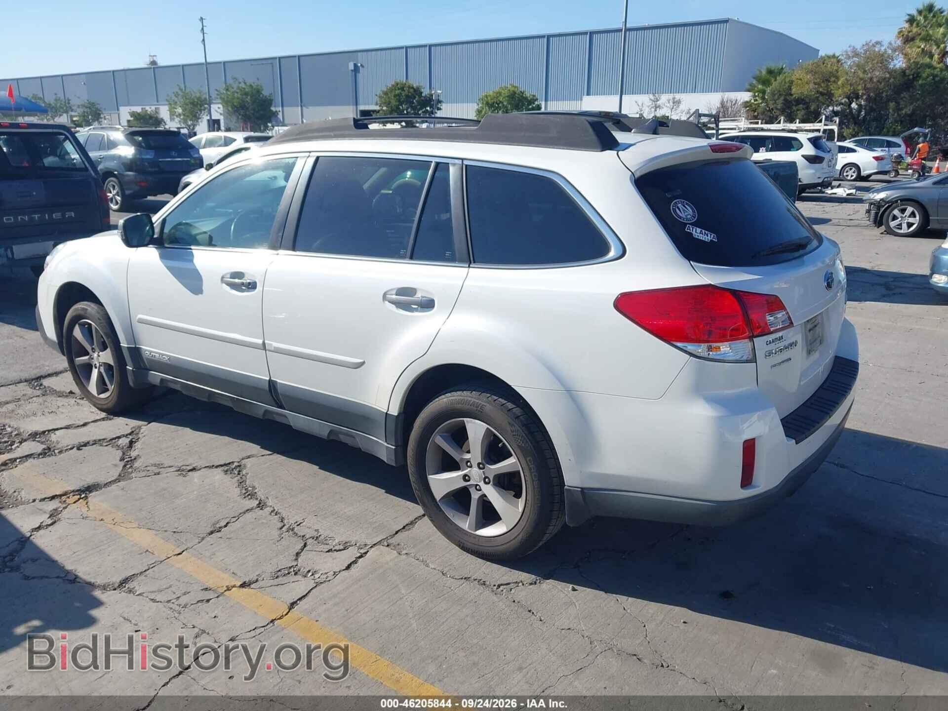 2014 SUBARU OUTBACK - VIN: 4S4BRBPC6E3256252 - Фото 3