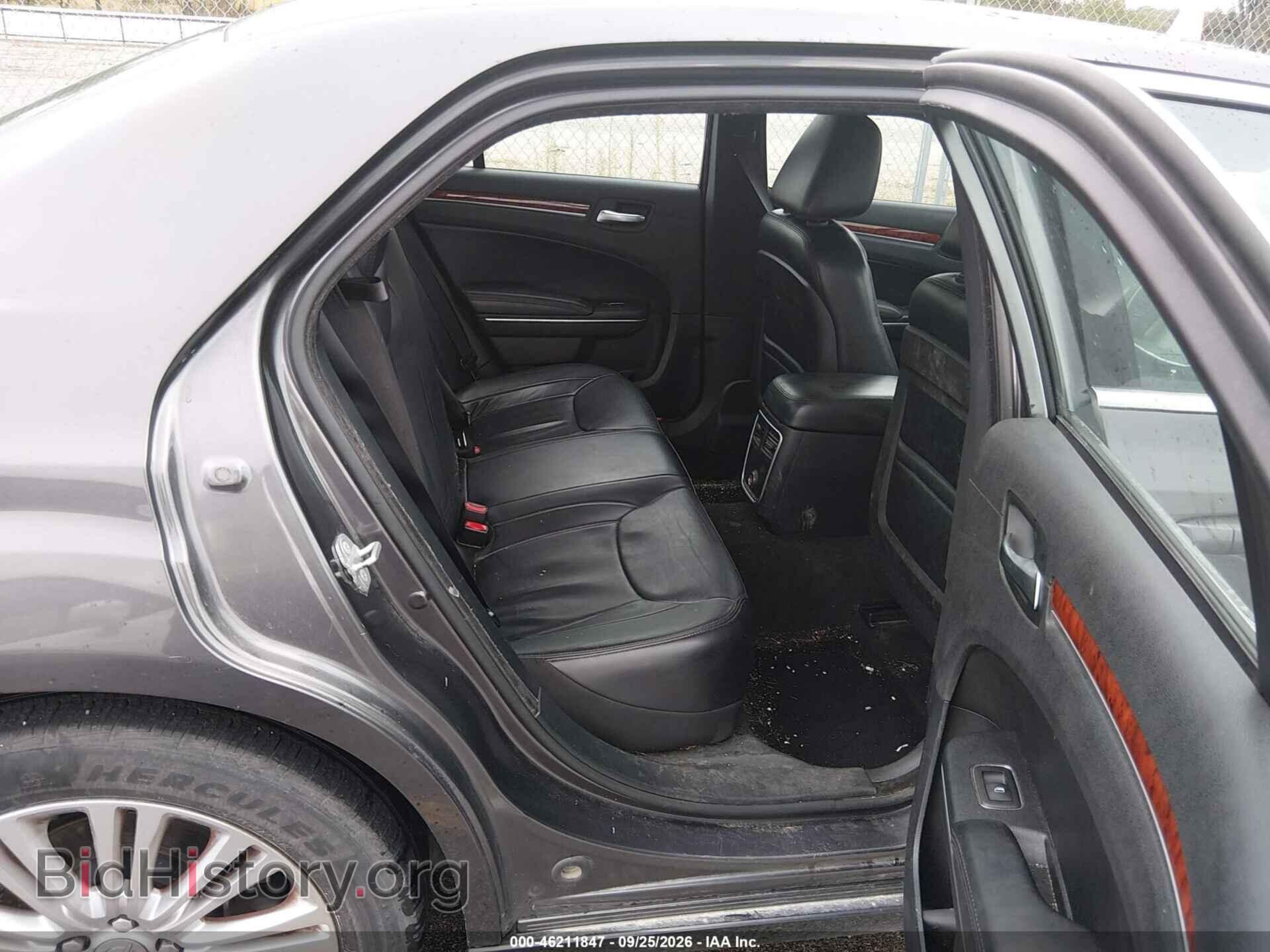 2014 CHRYSLER 300 - VIN: 2C3CCARG3EH209489 - Photo 8