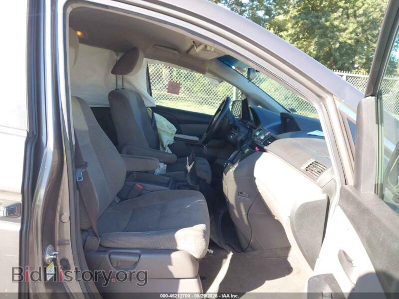 2011 Honda ODYSSEY (VIN 5FNRL5H40BB079659) — фото 5 из 17