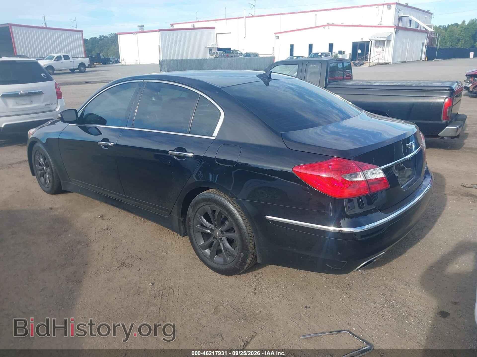 2012 HYUNDAI GENESIS - VIN: KMHGC4DD2CU181458 - Photo 3