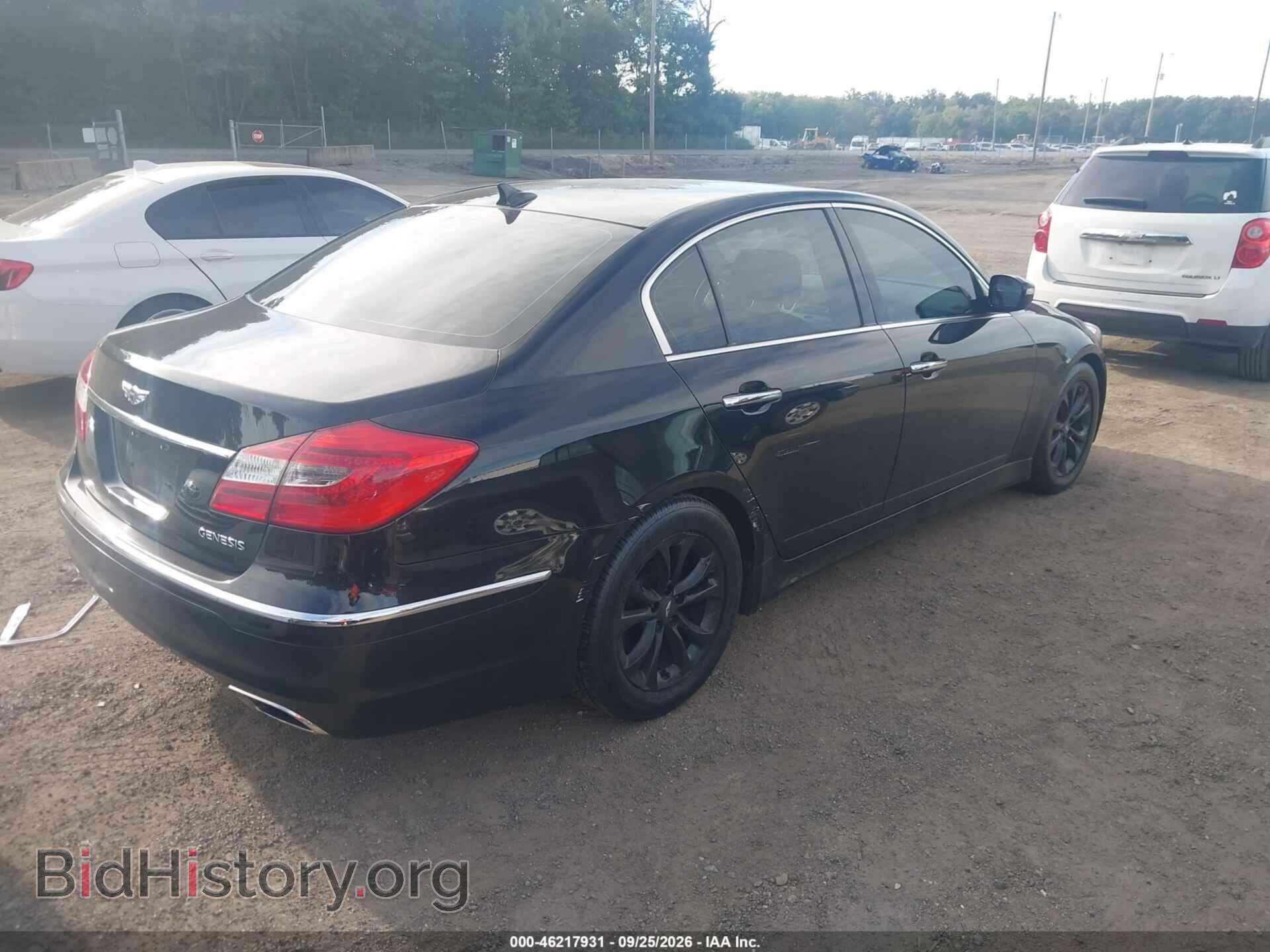 2012 HYUNDAI GENESIS - VIN: KMHGC4DD2CU181458 - Photo 4