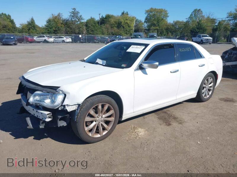 2015 Chrysler 300C (VIN 2C3CCASG0FH873048) — фото 2 из 17
