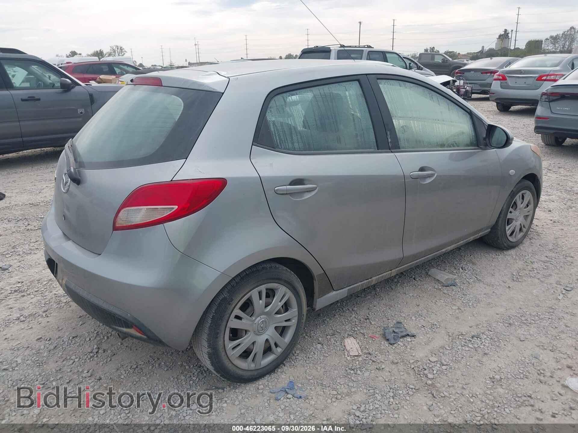 2011 MAZDA MAZDA2 - VIN: JM1DE1HY9B0103469 - Photo 4