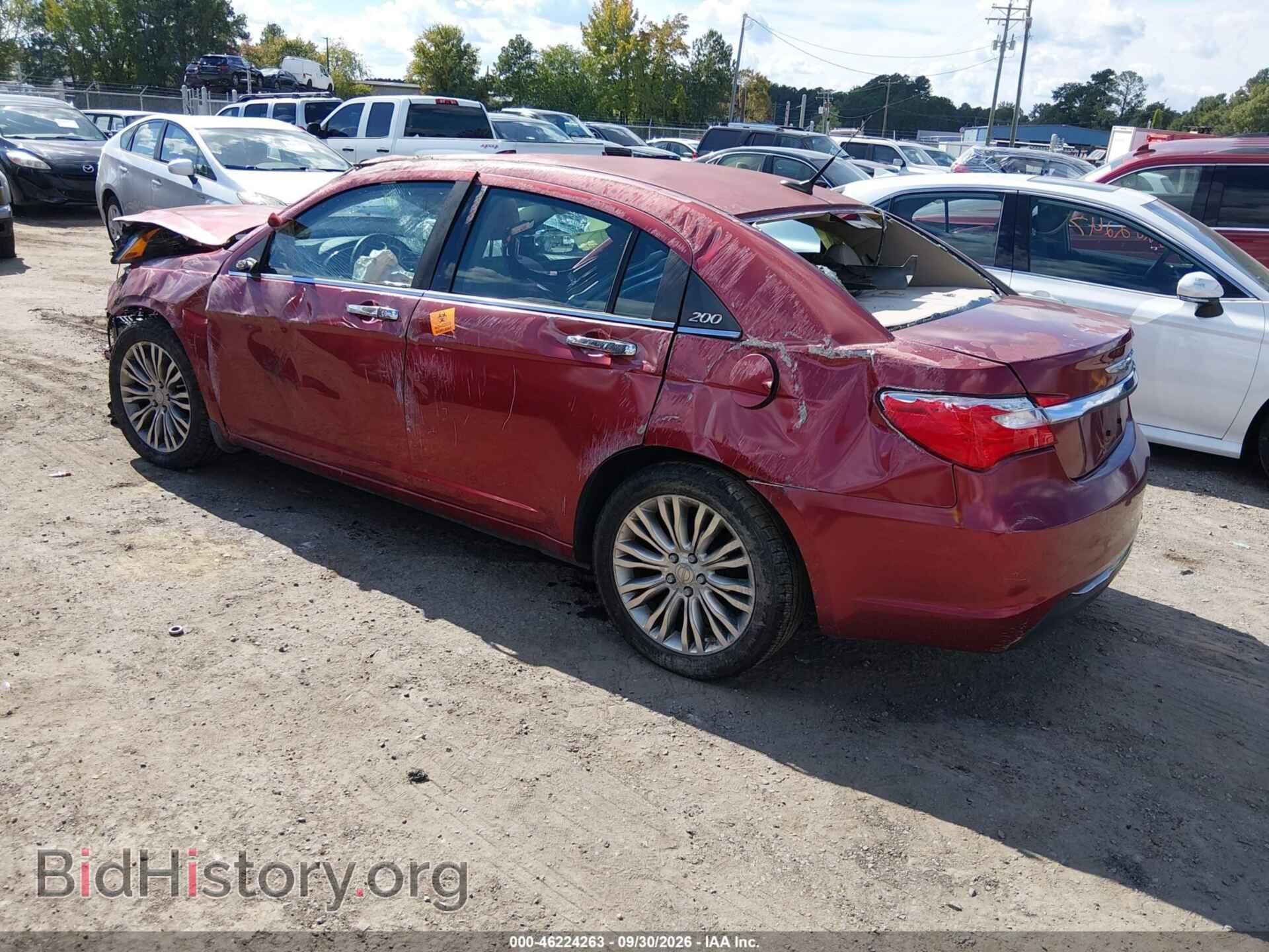 2011 CHRYSLER 200 - VIN: 1C3BC2FG8BN503740 - Фото 3