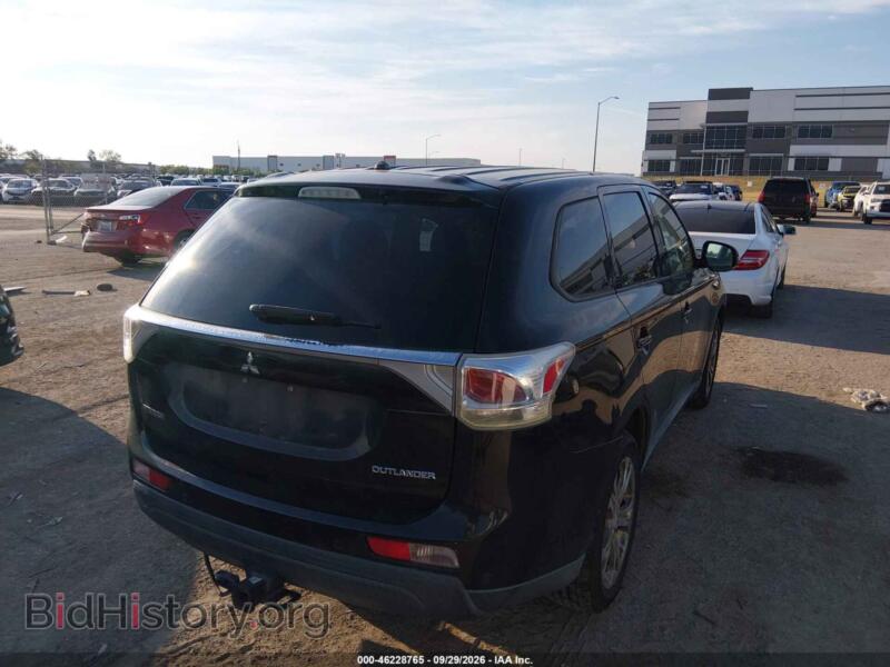 2014 Mitsubishi OUTLANDER (VIN JA4AD3A38EZ013563) — фото 4 из 16