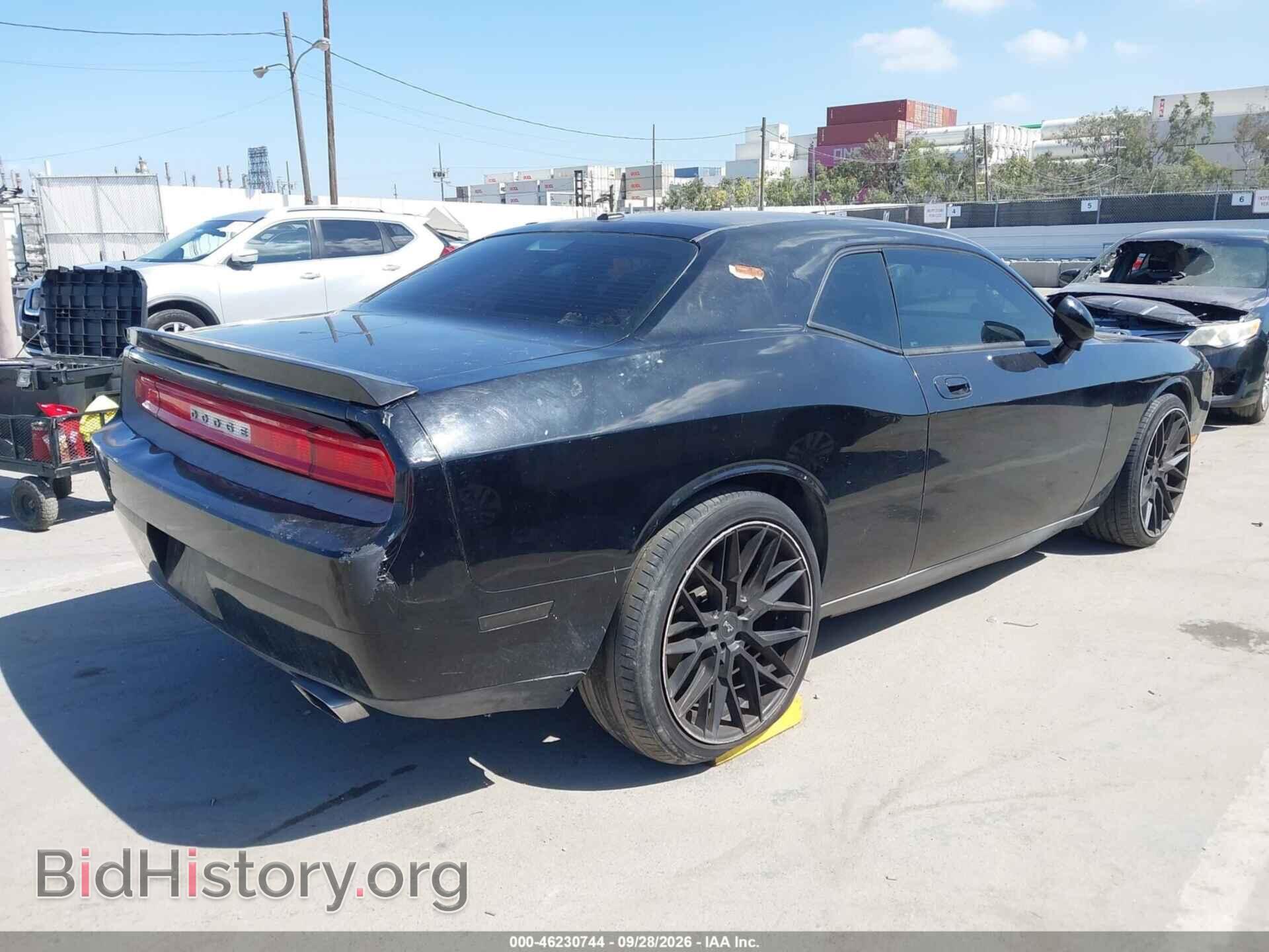 2010 DODGE CHALLENGER - VIN: 2B3CJ5DT5AH296806 - Photo 4